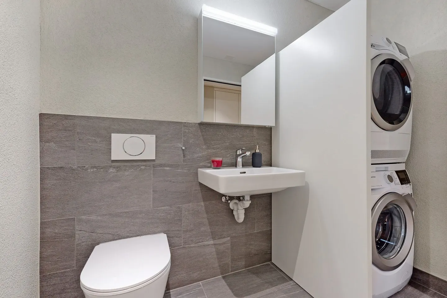 Appartamento in affitto - Foto 8 di 9