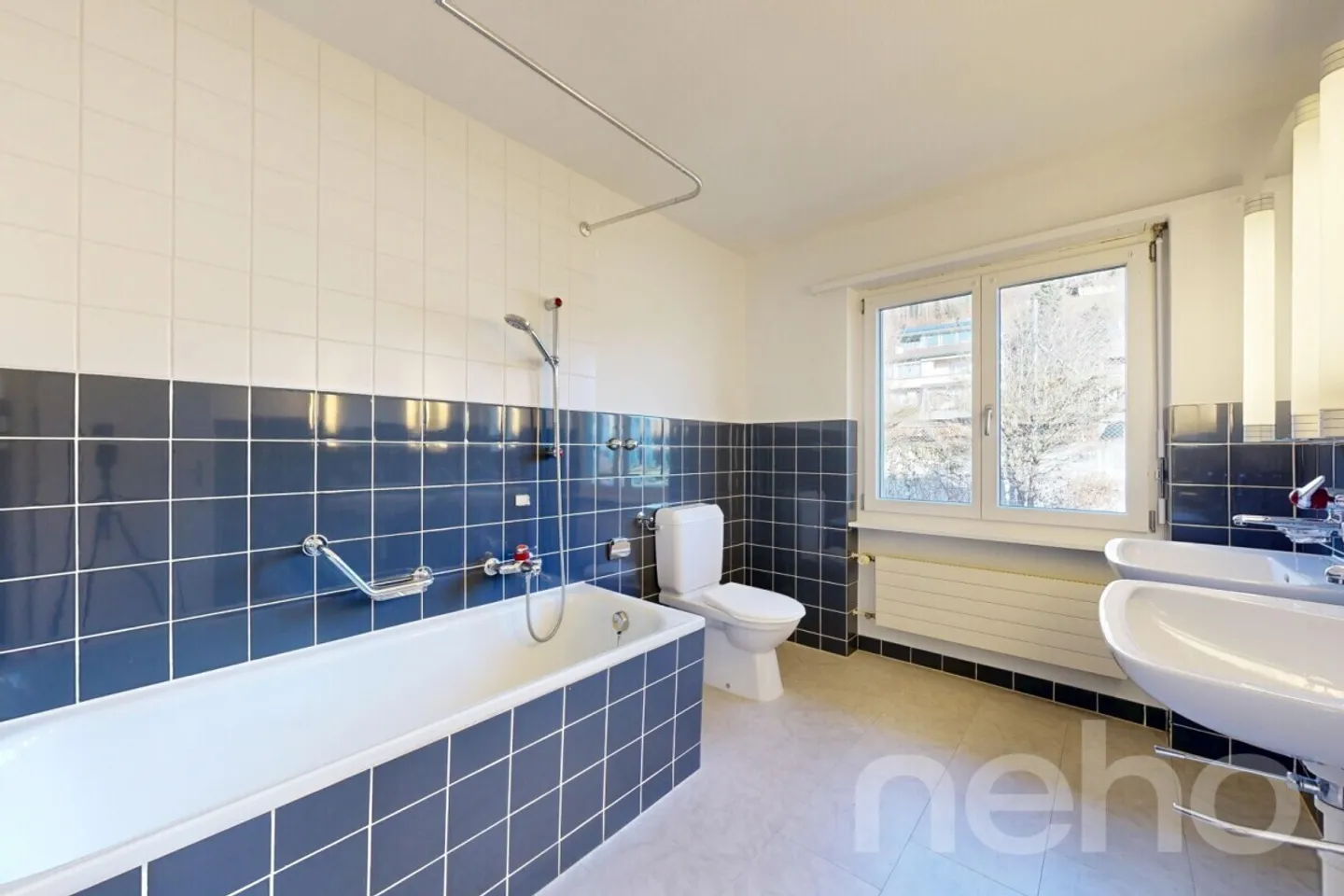 Maison de rangée familiale avec grand jardin et vue panoramique - Photo 9 sur 12