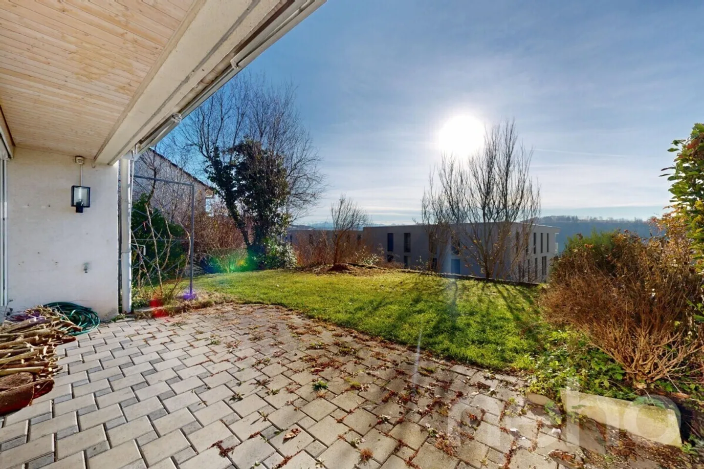 Maison de rangée familiale avec grand jardin et vue panoramique - Photo 11 sur 12