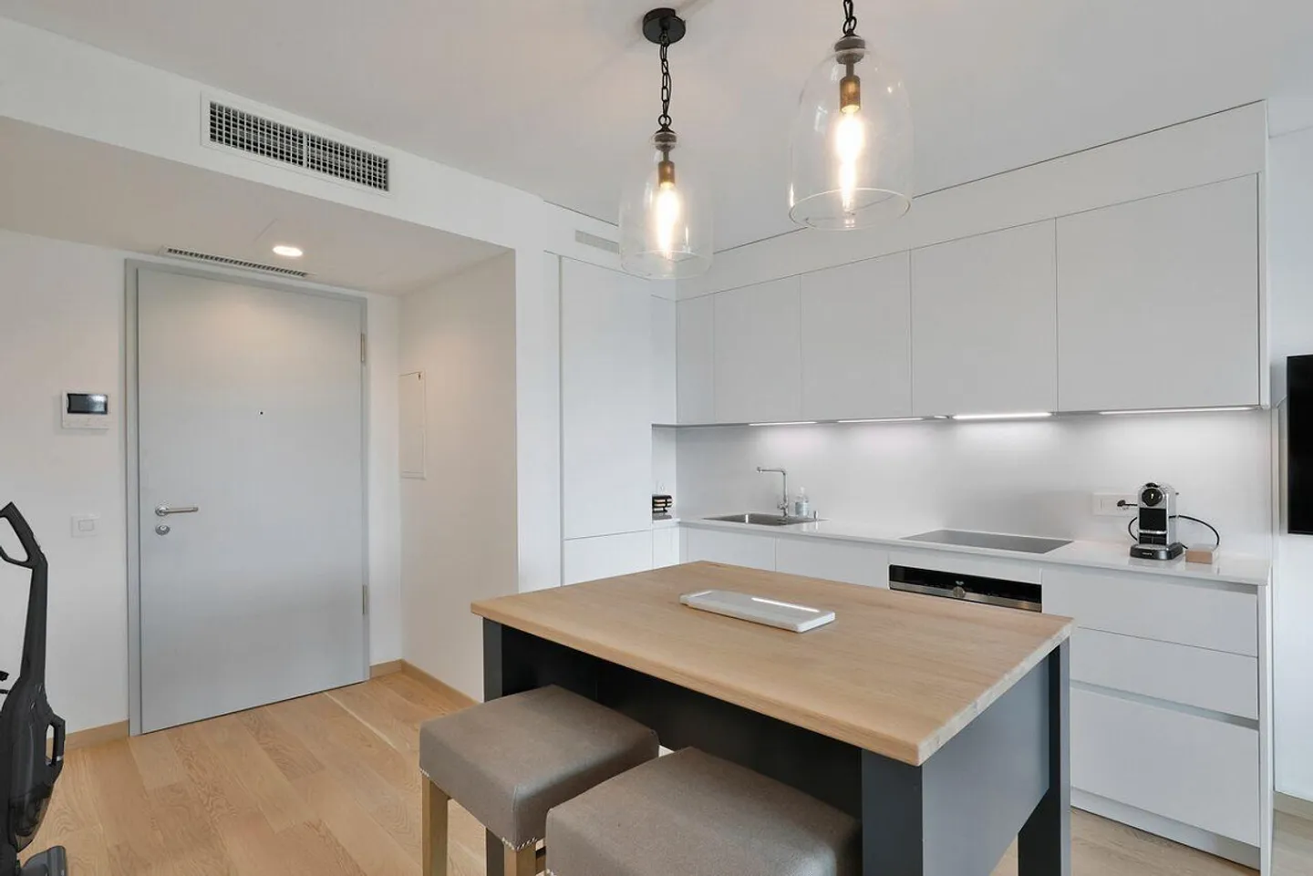 App. Lugano for rent – 2.5 rooms furnished in Pregassona - Photo 4 of 11