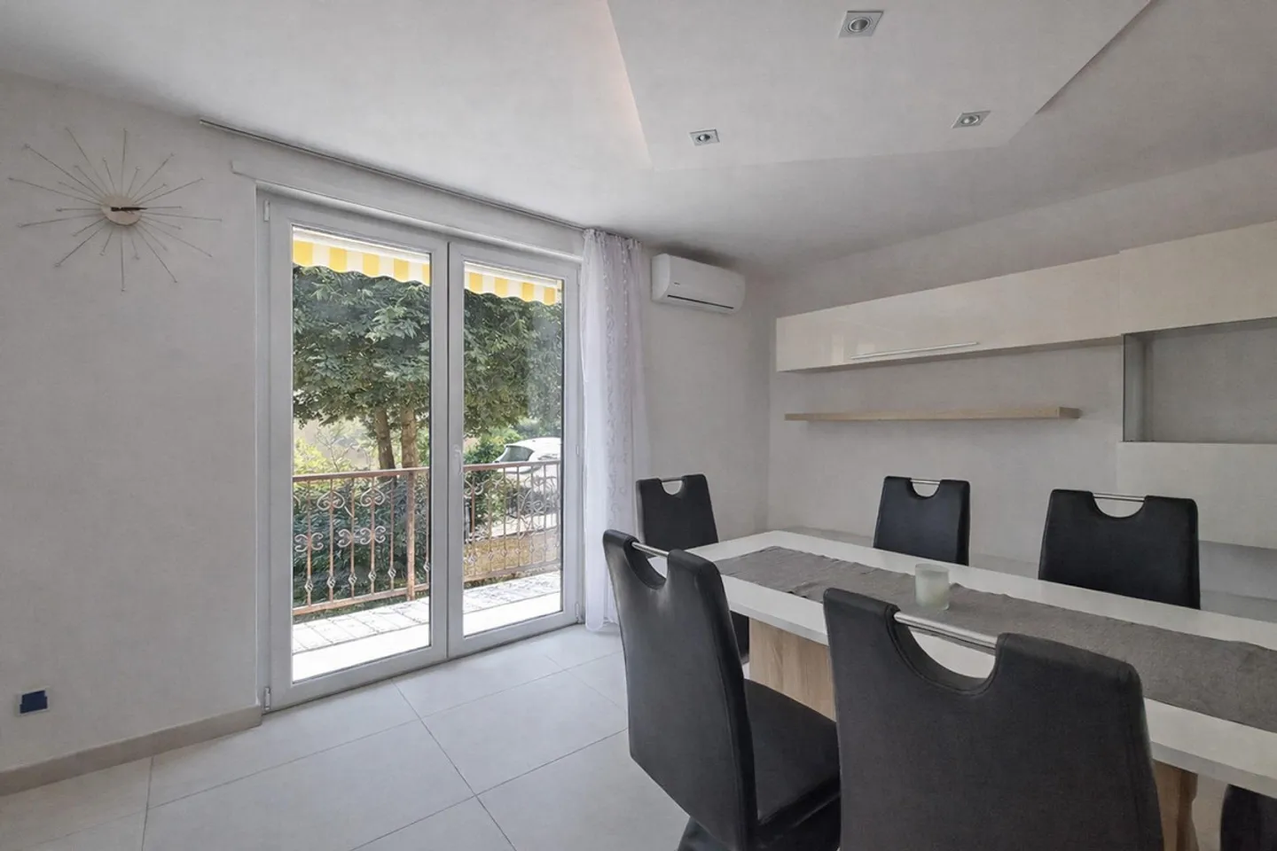 Two-family house with garden in Canobbio - Photo 3 of 13