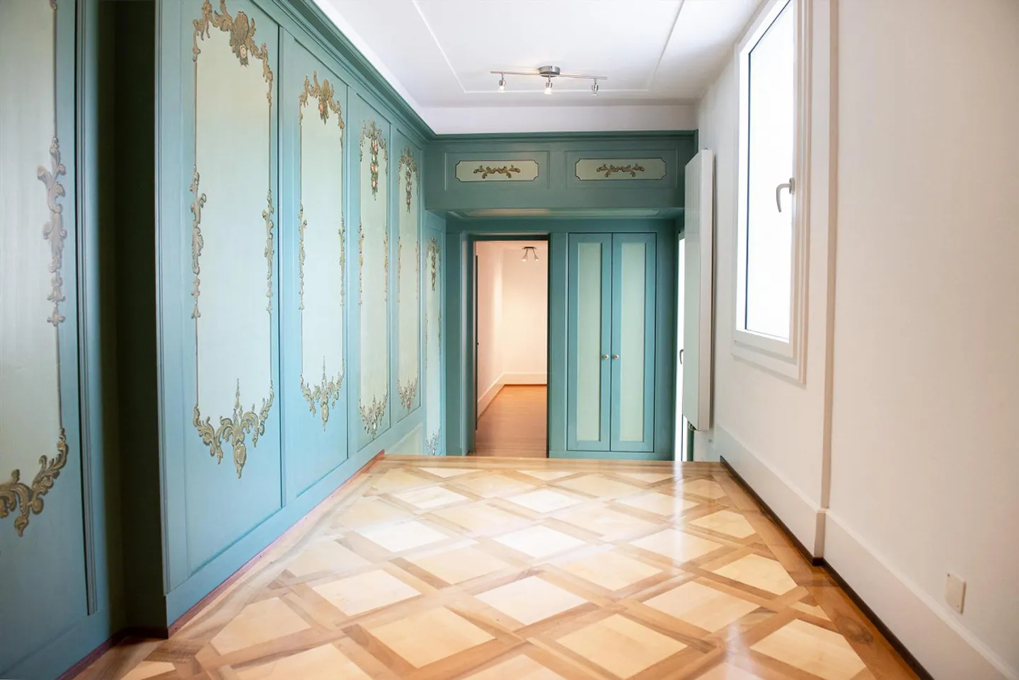 Vivere con Storia: Appartamento di 4,5 stanze nella città vecchia di Sciaffusa - Foto 2 di 13