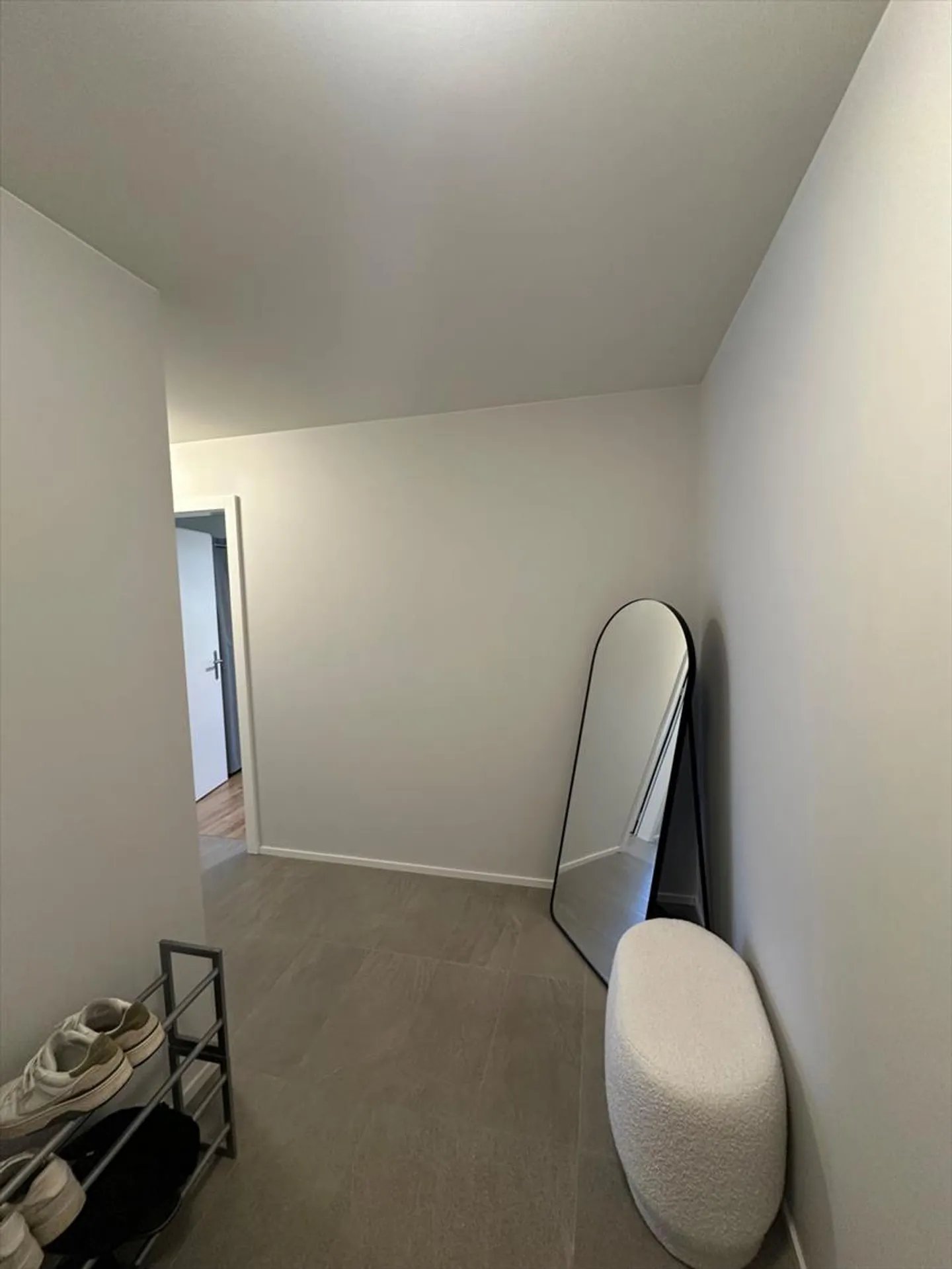 Appartamento 3.5 locali con vista mozzafiato sul lago - Foto 8 di 10