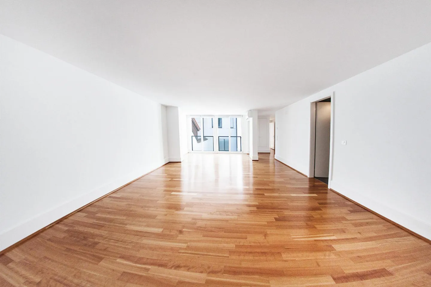 Vivere con Storia: Appartamento di 4,5 stanze nella città vecchia di Sciaffusa - Foto 8 di 13