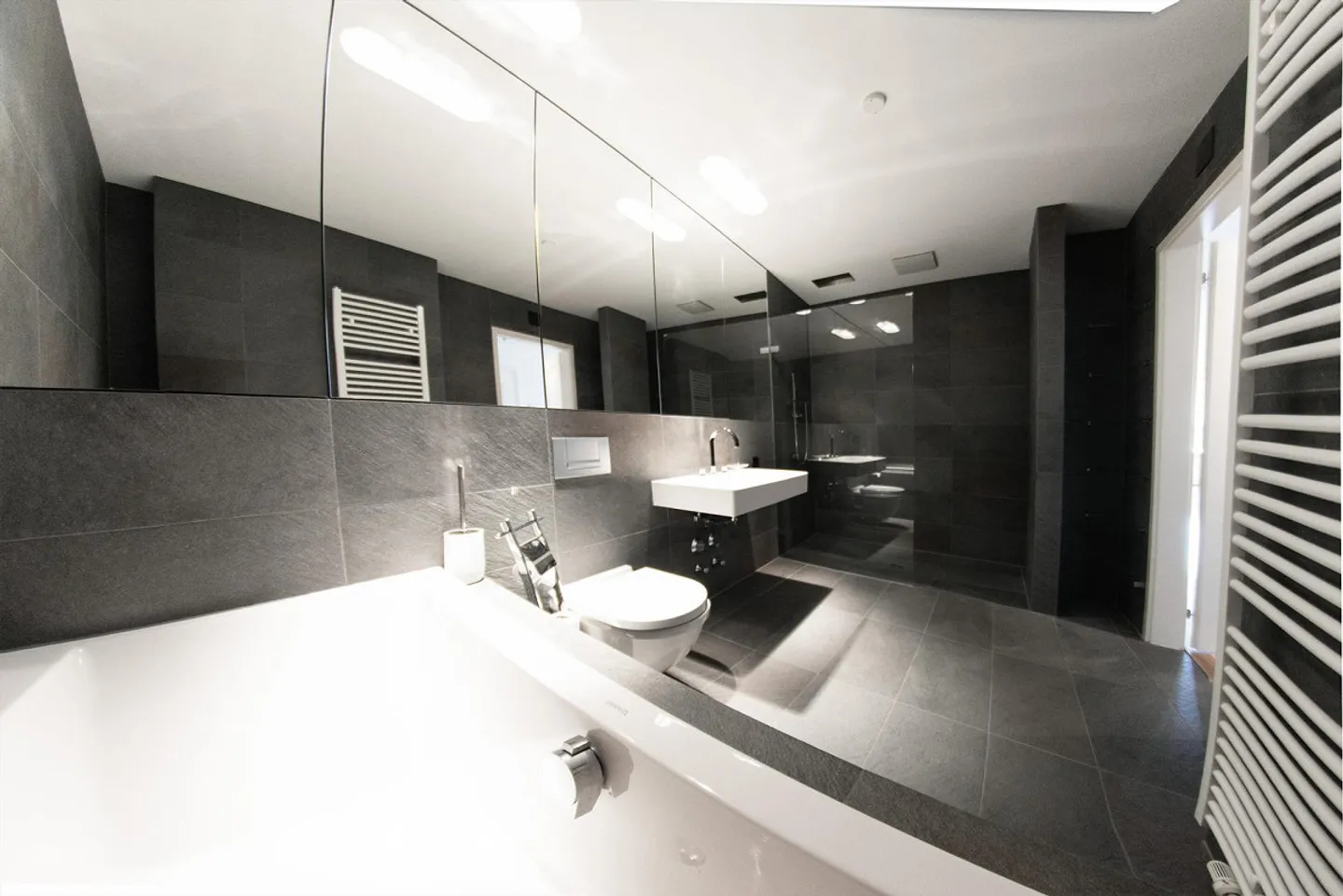 Vivere con Storia: Appartamento di 4,5 stanze nella città vecchia di Sciaffusa - Foto 11 di 13