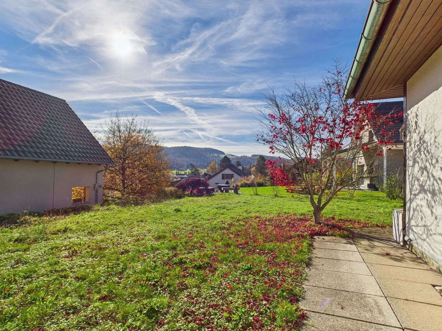 Incantevole casa unifamiliare di 3,5 stanze con giardino spazioso a Lu... - Foto 2 di 13