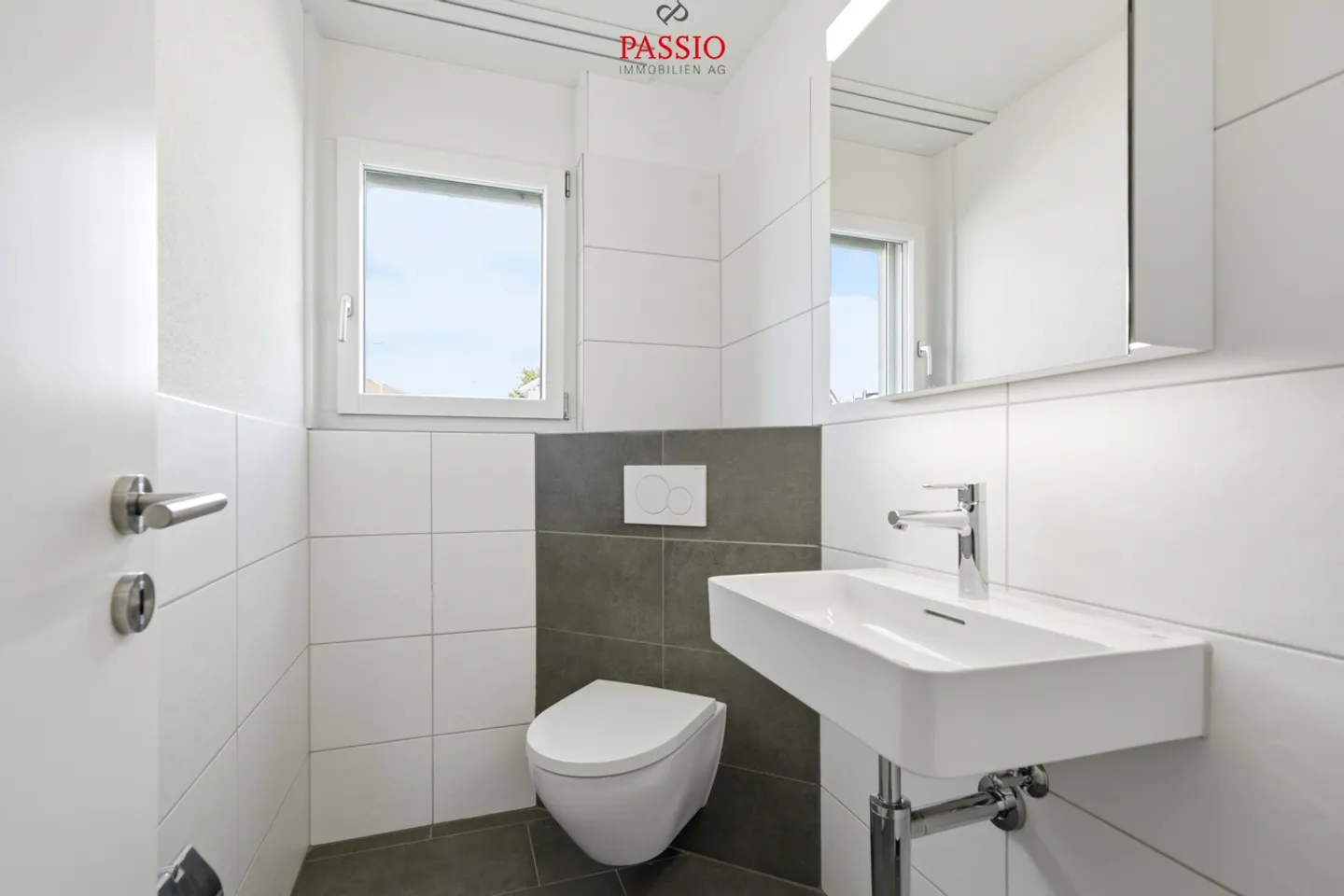 Maison individuelle jumelée exclusive de 6,5 pièces avec jardin spacieux - Photo 15 sur 47