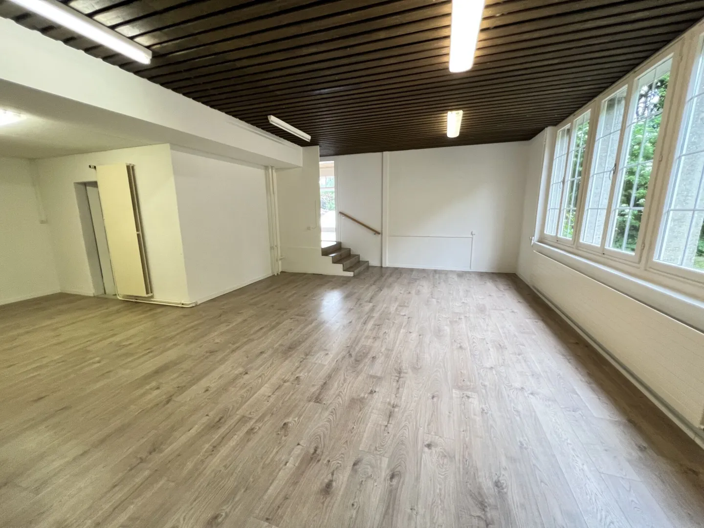 Espace de vente ou de bureau - Photo 2 sur 6