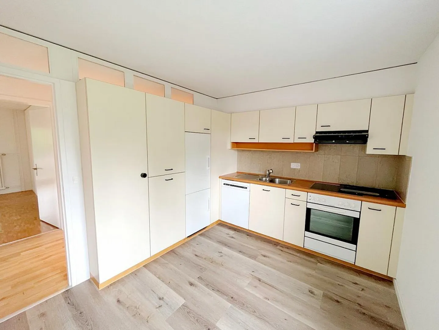 Gemütliche 4-Zimmerwohnung nahe des Rheinfalls - Foto 3 von 10