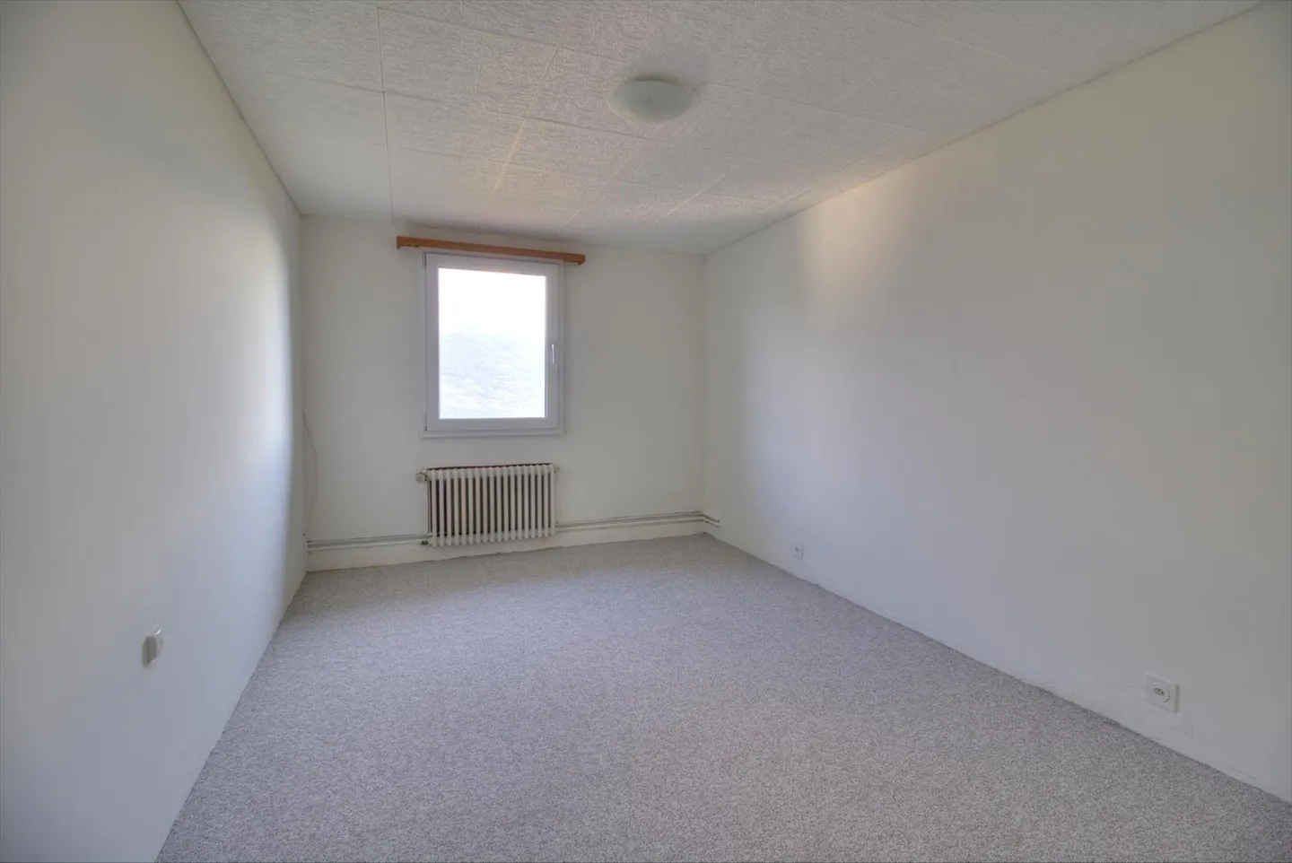 Top floor 3 rooms - Photo 3 of 10