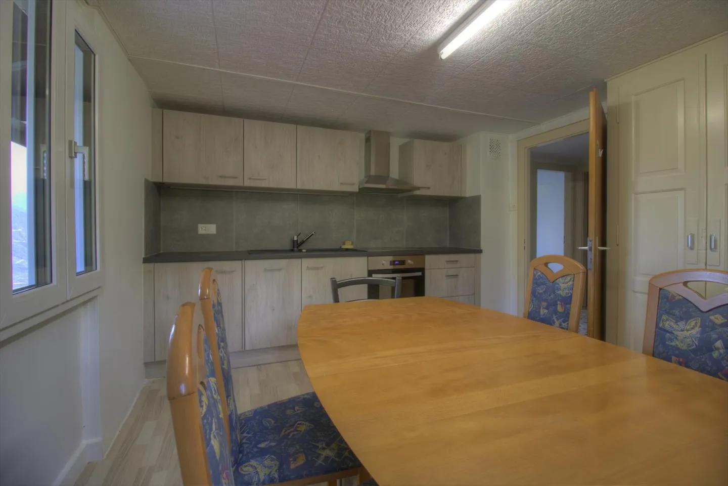Top floor 3 rooms - Photo 6 of 10