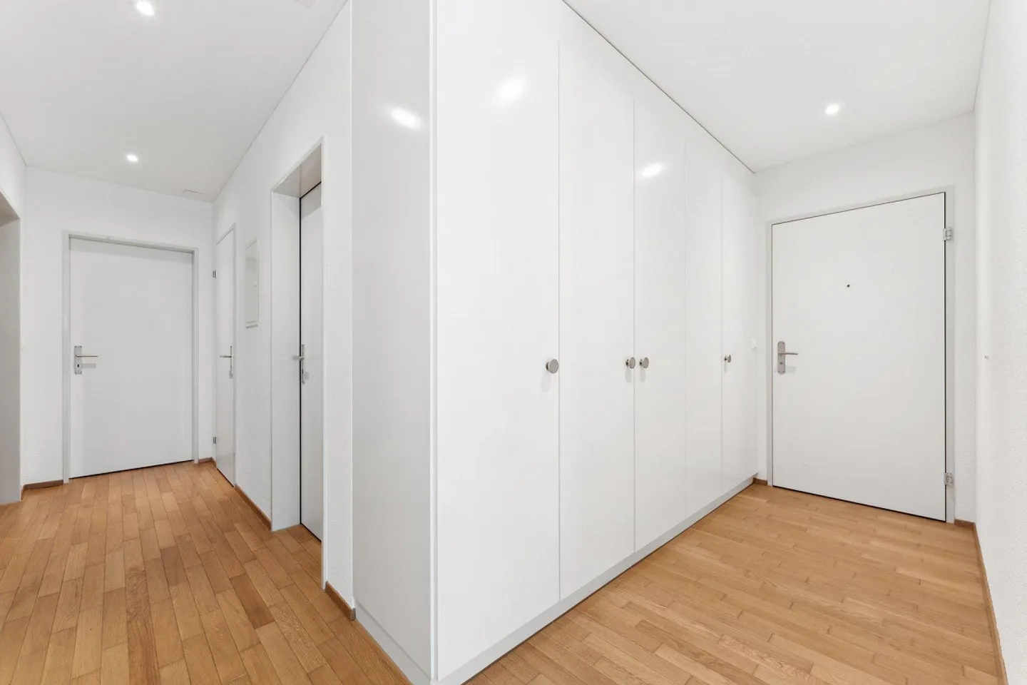 Cozy Living - Photo 2 of 4