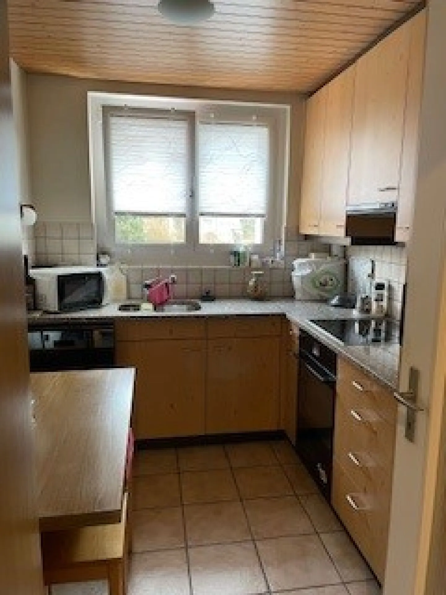 Cozy Apartment - Photo 2 of 9