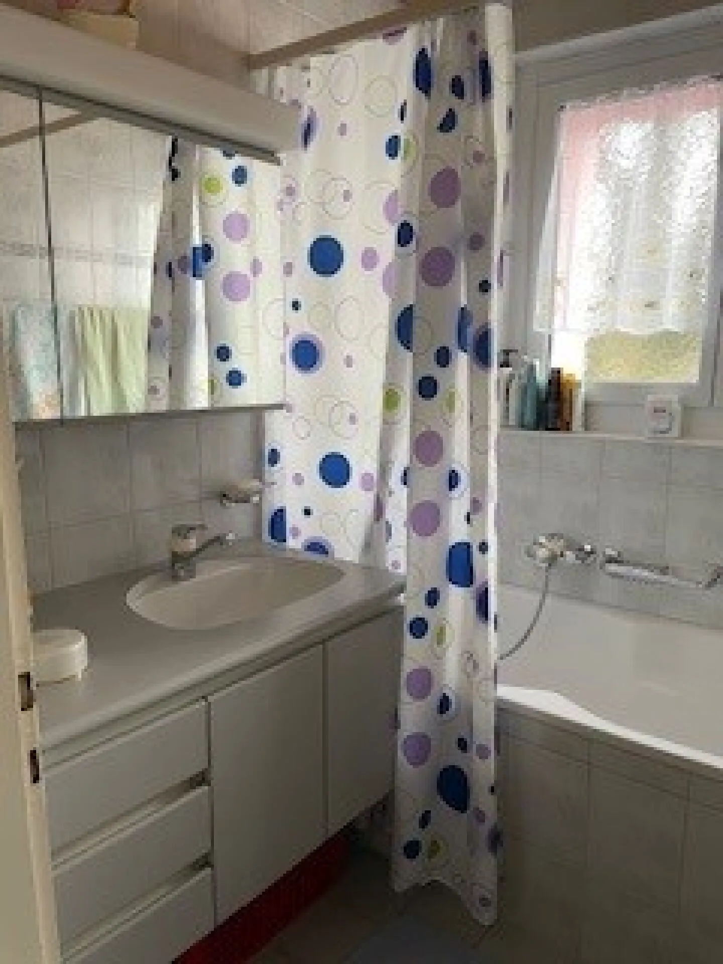 Cozy Apartment - Photo 5 of 9