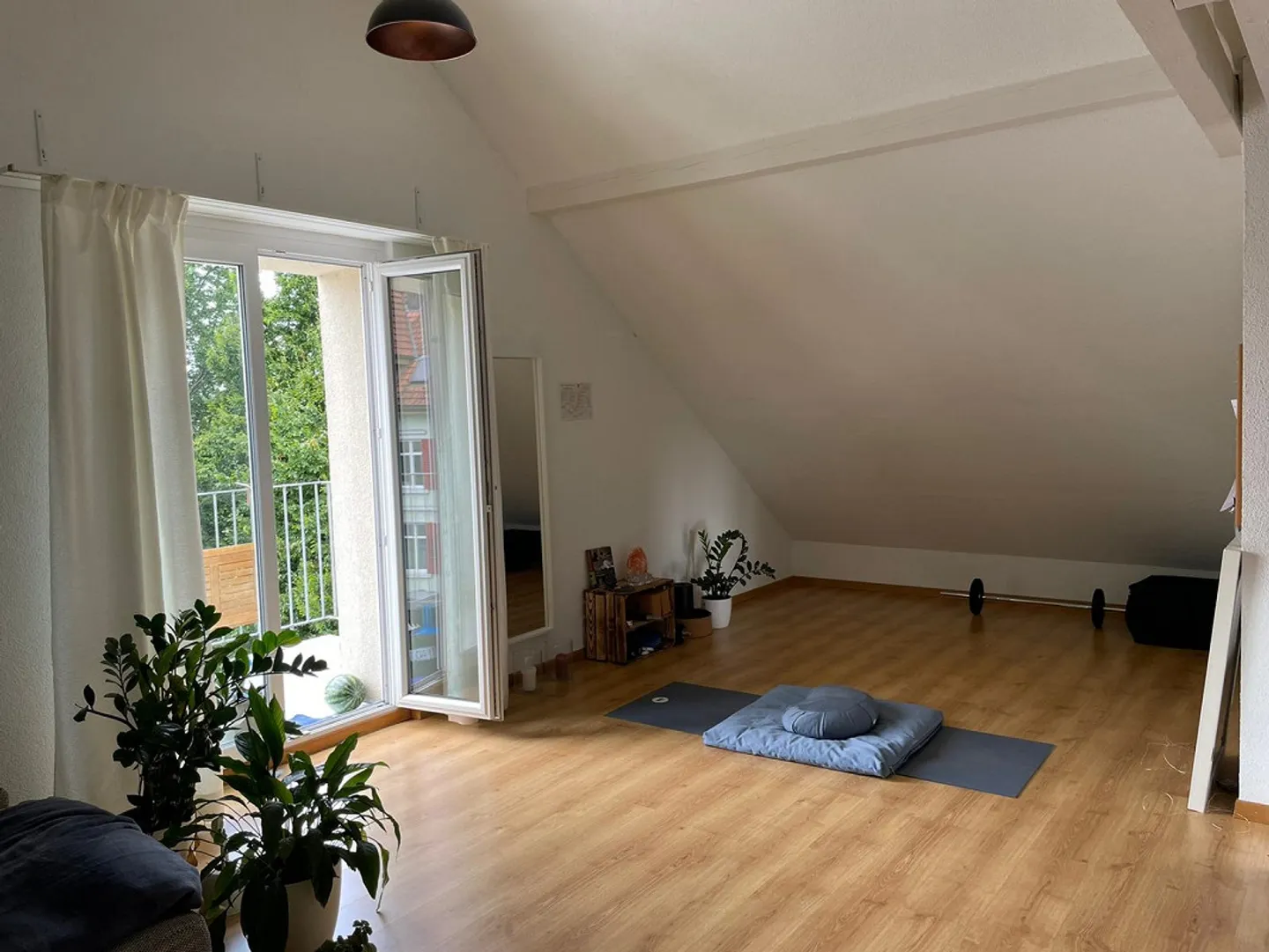 Loft accogliente di 2 1/2 stanze - Foto 3 di 12