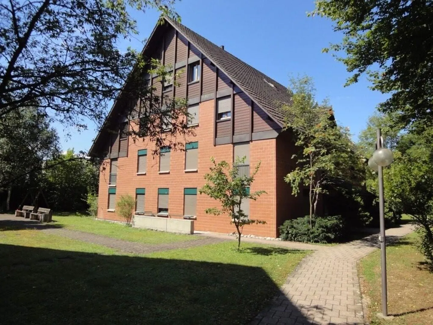 Looking for a parking space near Schaffhauserplatz? - Photo 1 of 2