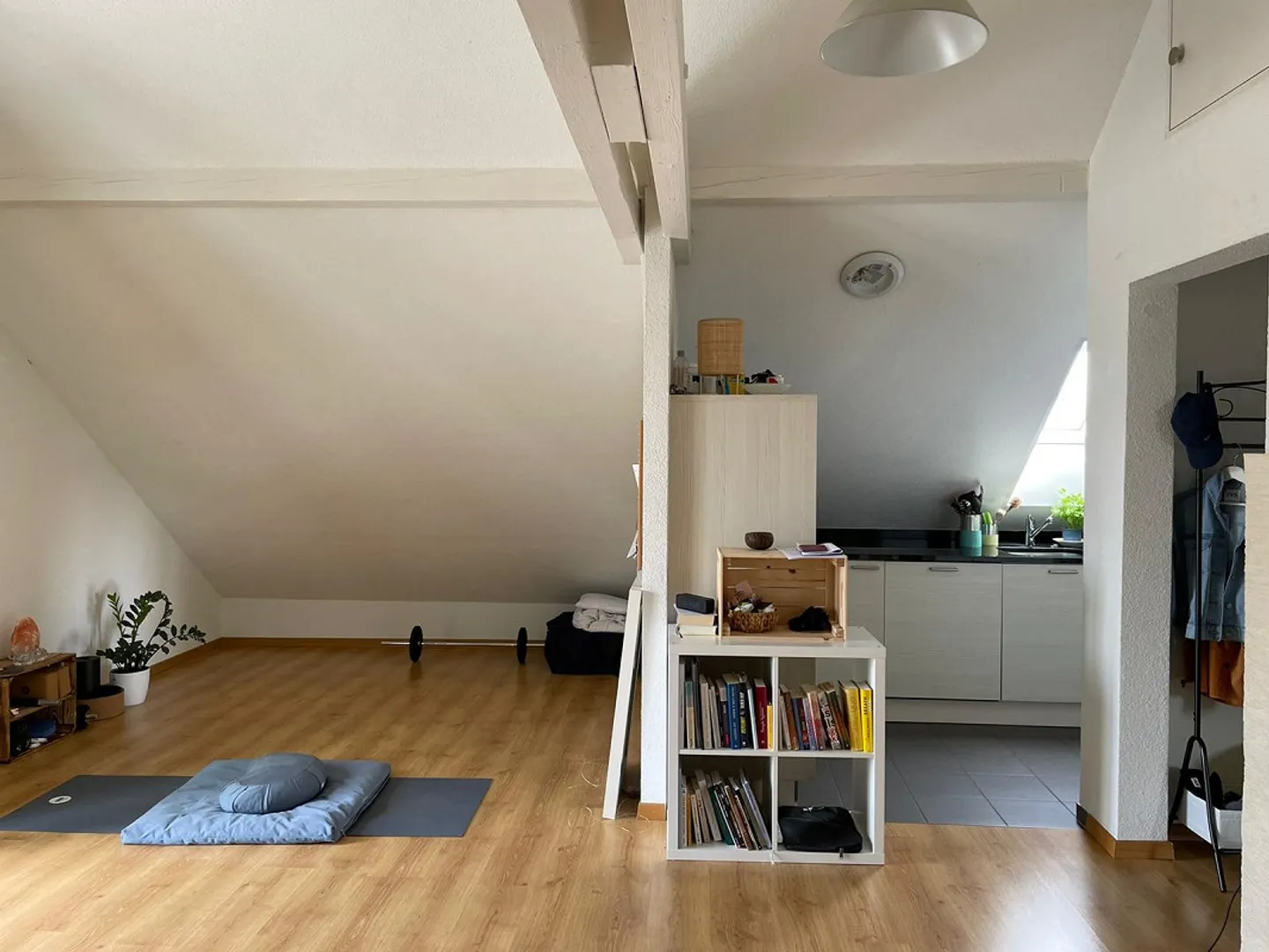Loft accogliente di 2 1/2 stanze - Foto 4 di 12
