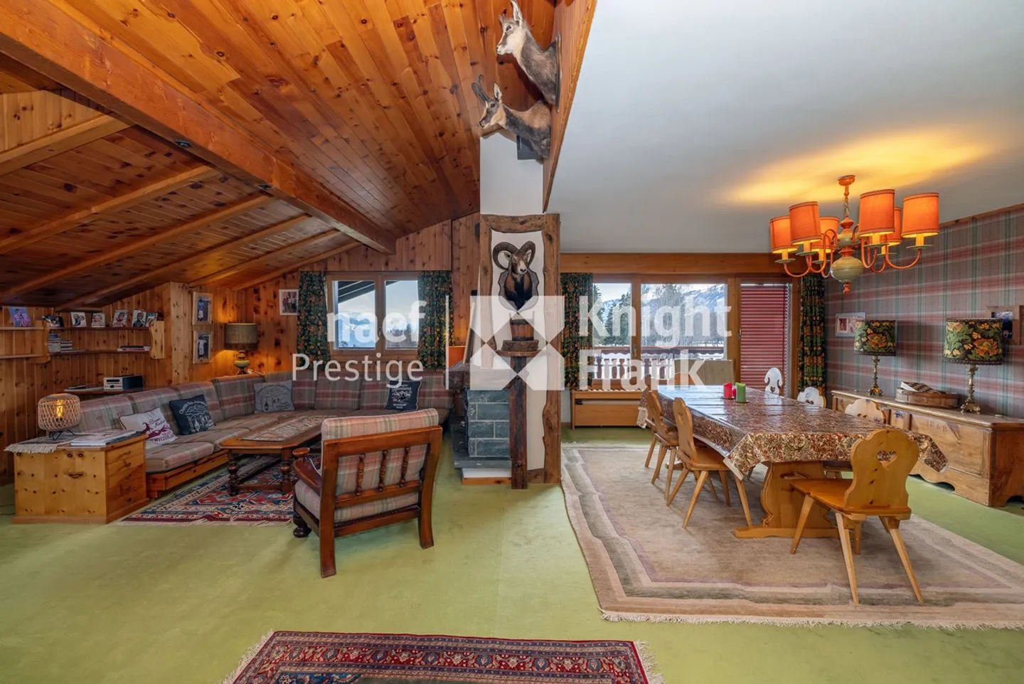 Charmant Appartement en Attique à Crans - Photo 2 sur 9