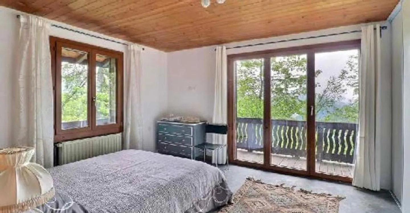 Private or investor, high potential chalet in Villars-sur-Ollon - Photo 10 of 13