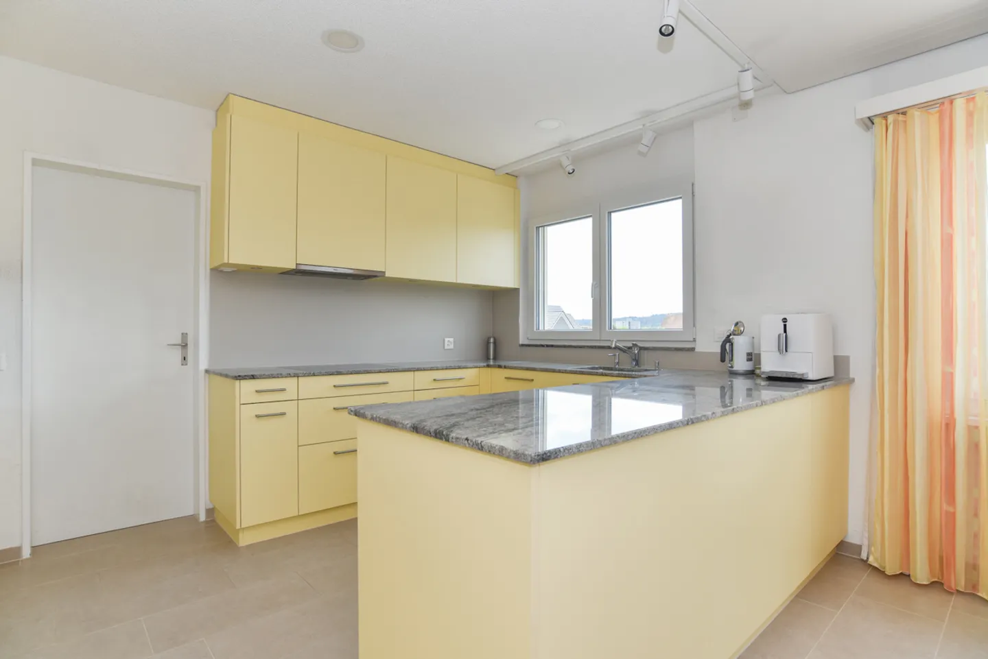 Maison de rêve avec vue : Appartement en attique avec terrasse ensoleillée ! - Photo 3 sur 14