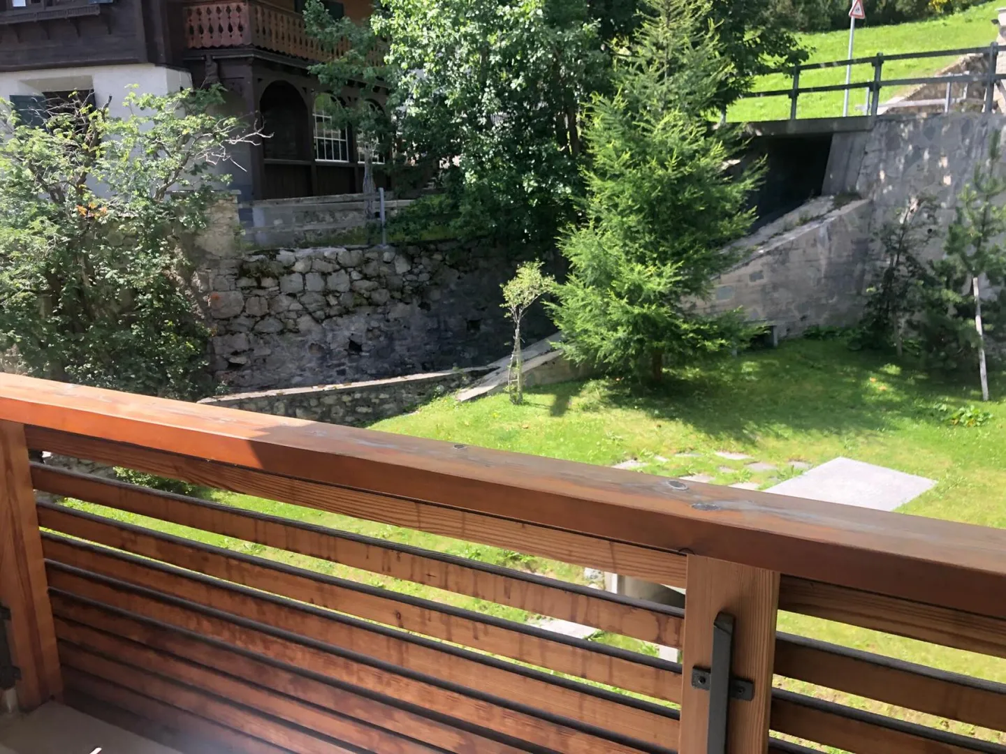 Charming Apartment in St. Moritz - Photo 13 of 14