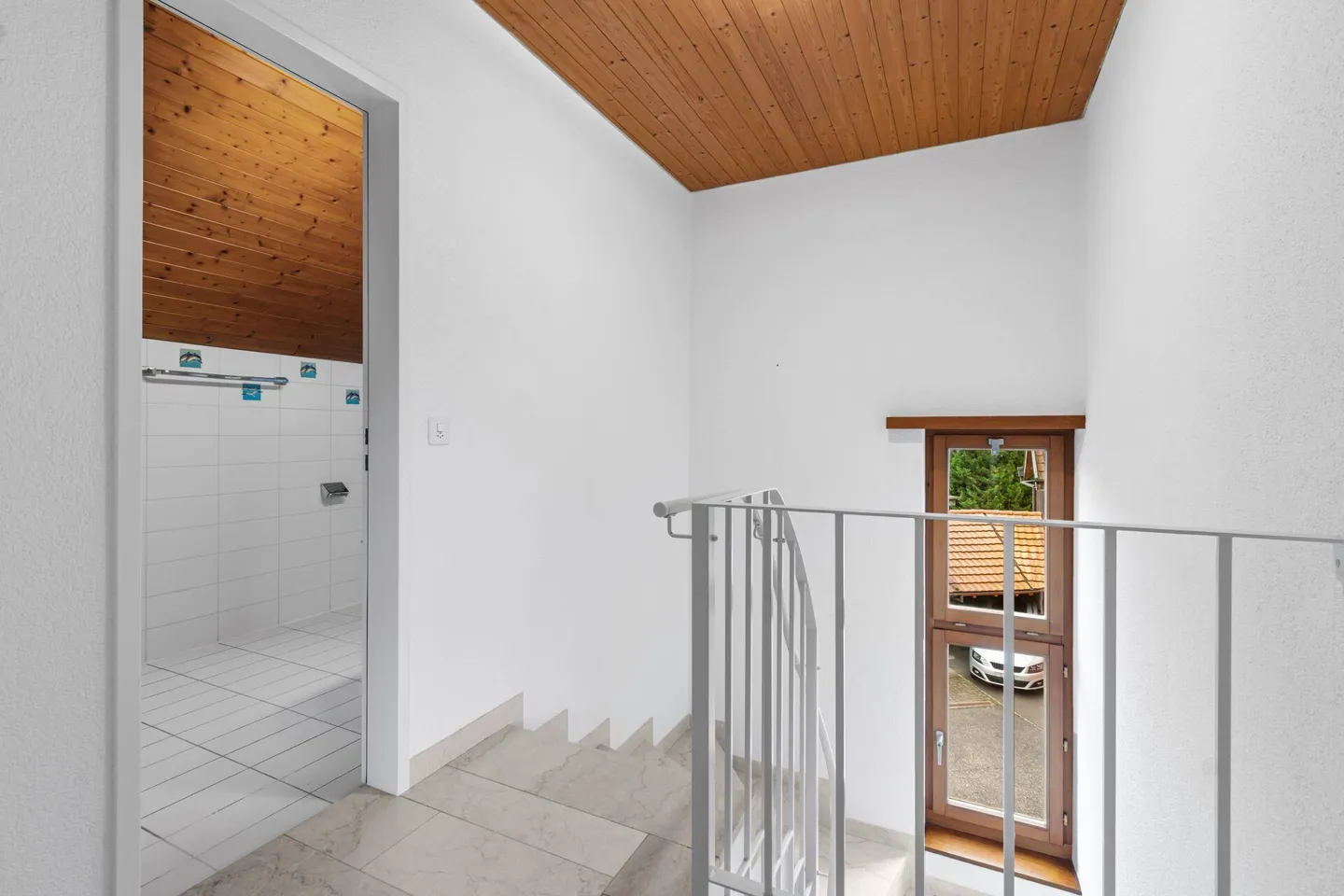 Maison semi-détachée de 6,5 pièces dans un emplacement privilégié à Zwingen ! - Photo 15 sur 17