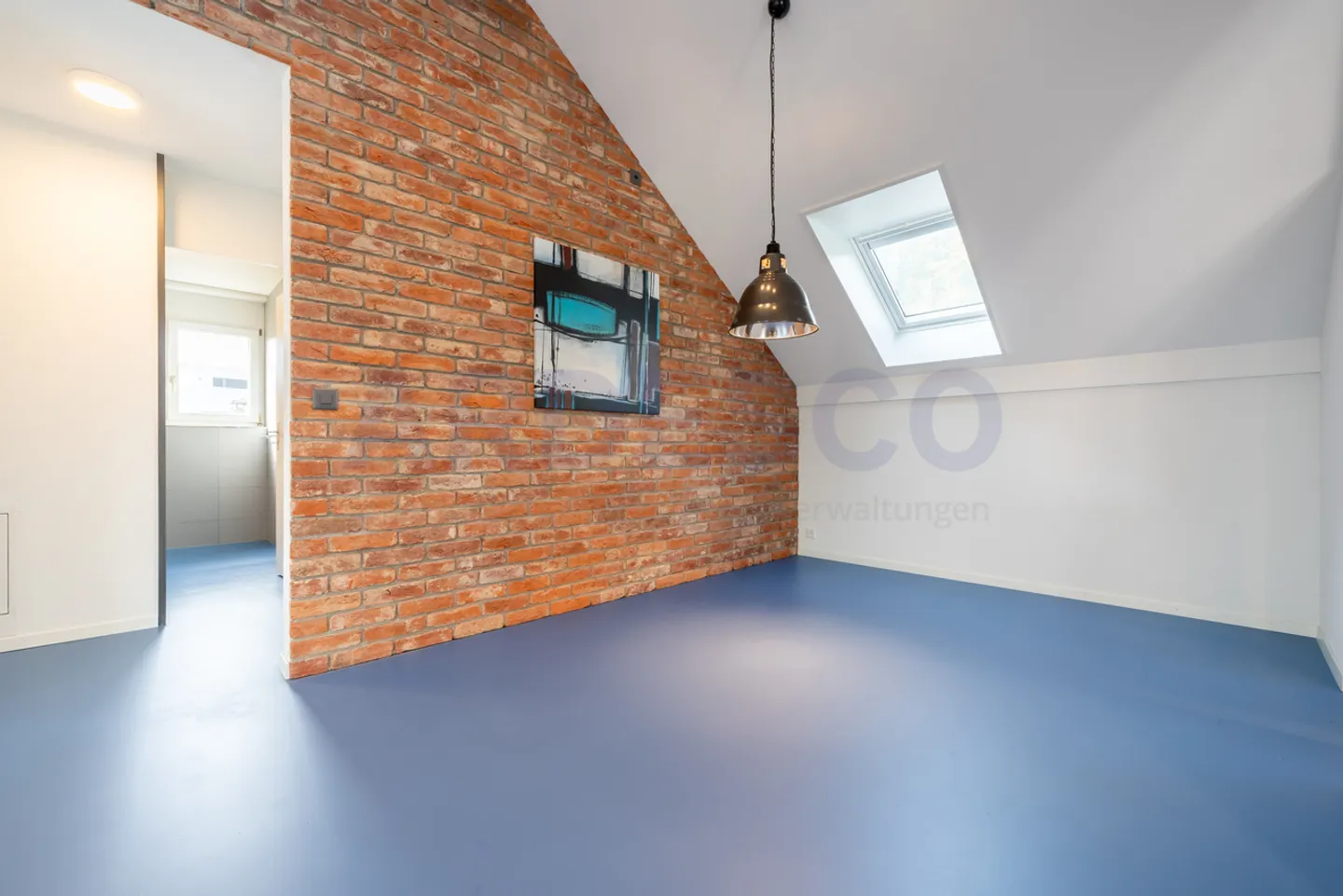 Appartement élégant avec terrasse - Photo 4 sur 13