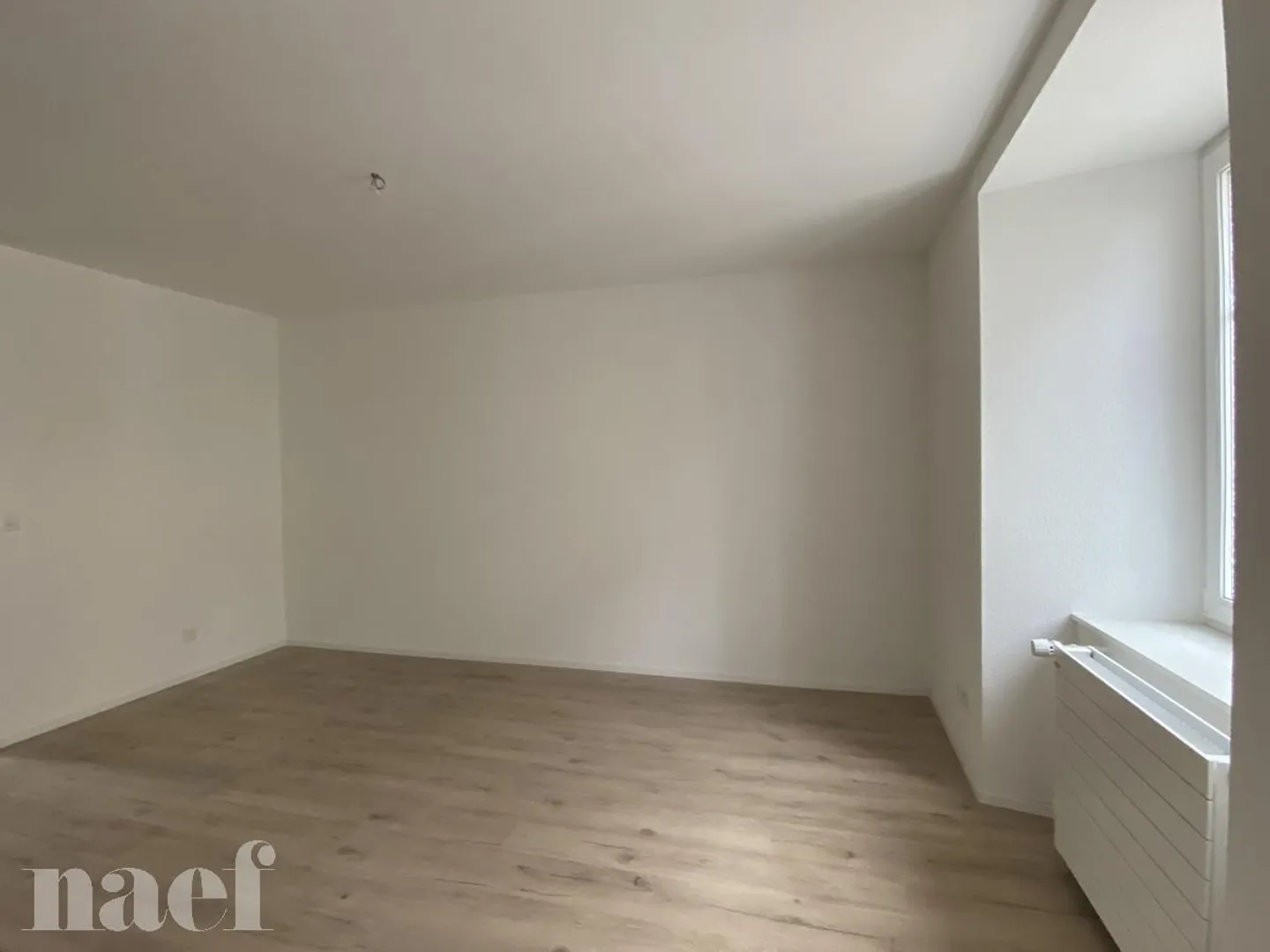 2.5-room apartment on the 1st floor with communal garden - Photo 3 of 6