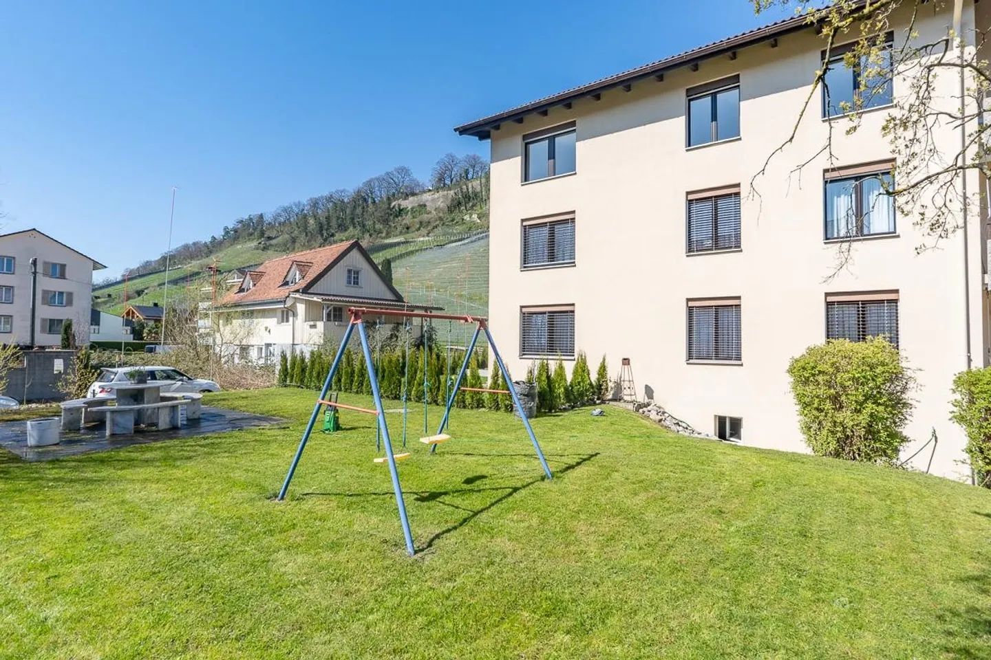 Appartamento 4.5 stanze appena ristrutturato in posizione idilliaca - Foto 9 di 11
