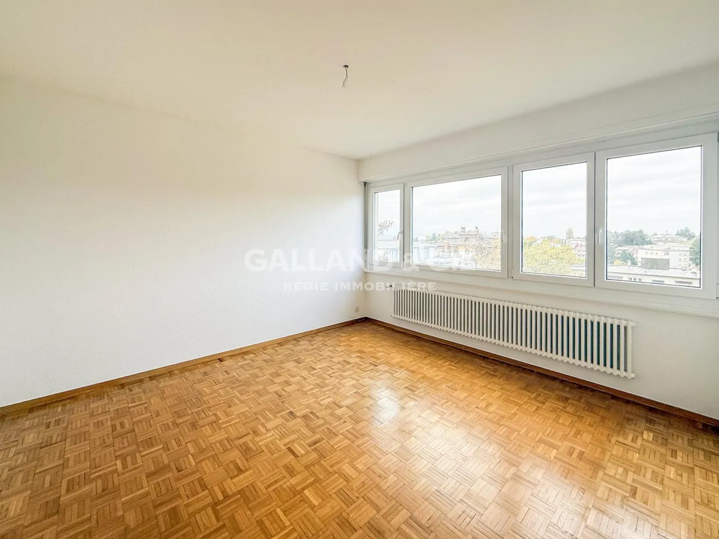 Appartamento 4 locali - Foto 1 di 8