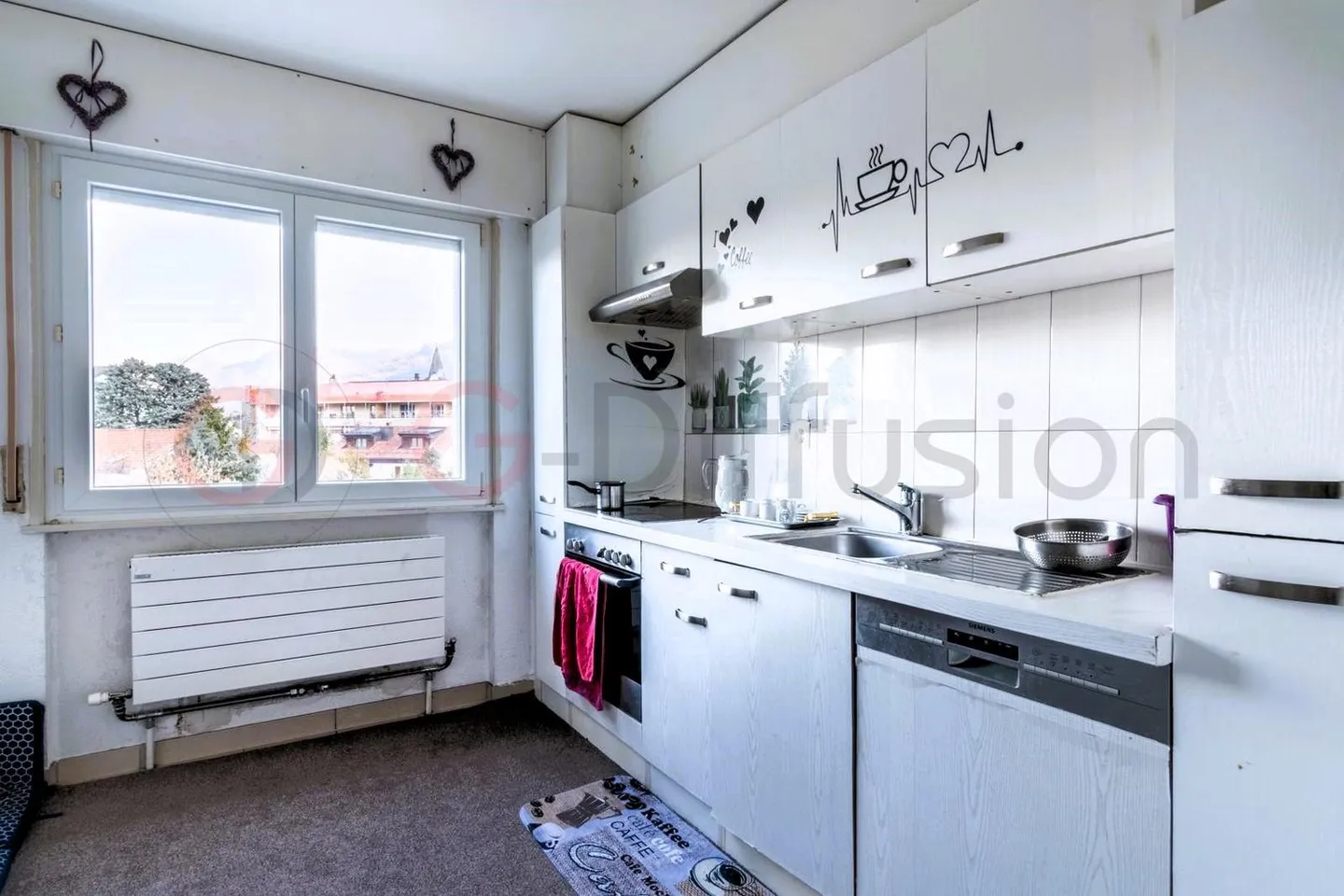 Ampio appartamento di 3,5 stanze con balcone - Foto 3 di 6