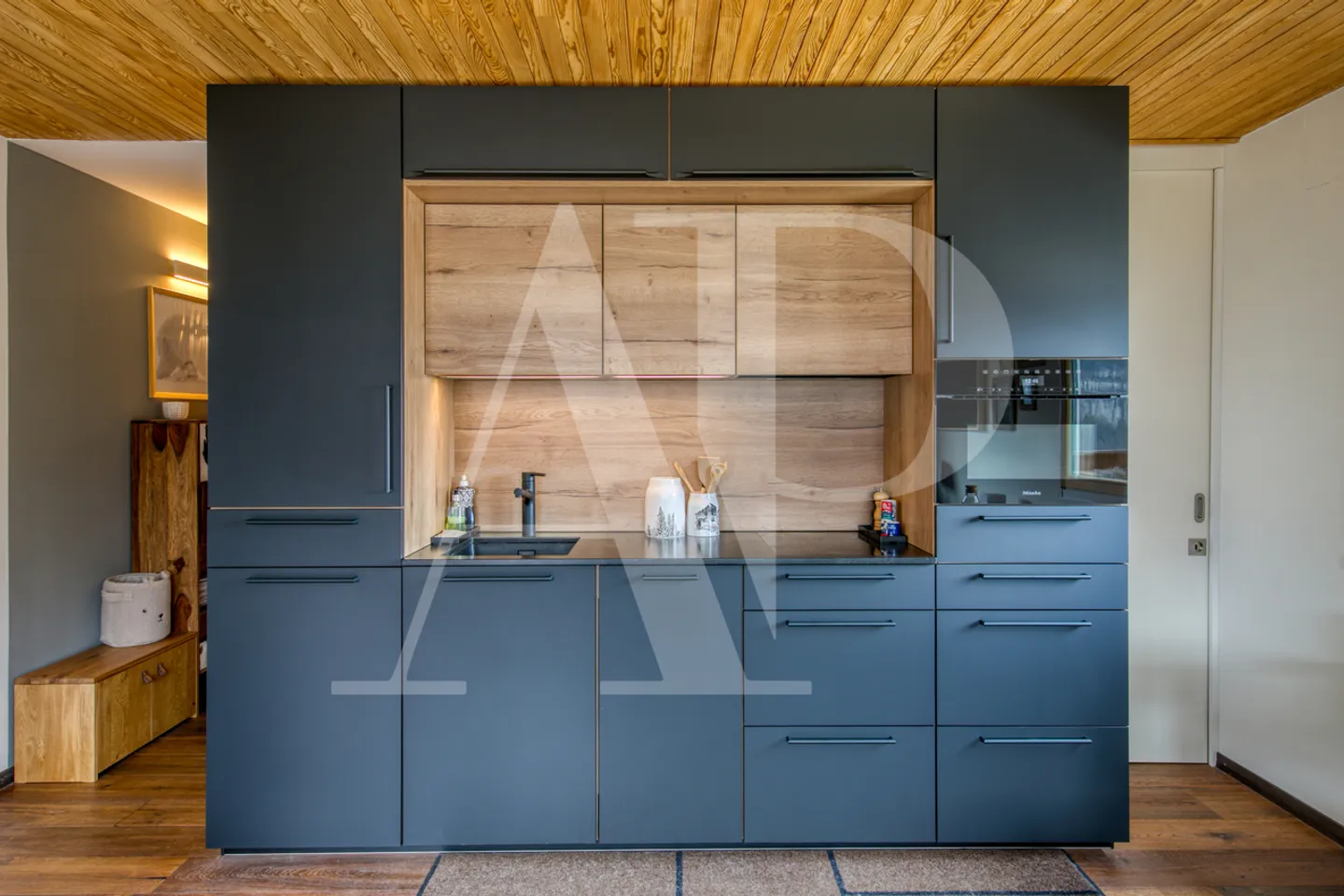 Charming Apartment with Alpine Views - Photo 15 of 34