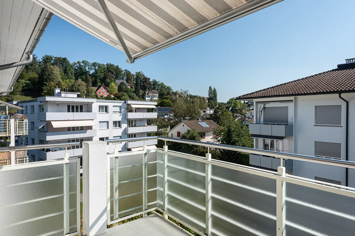 Appartamento moderno di 3 locali a Uster - Foto 8 di 9