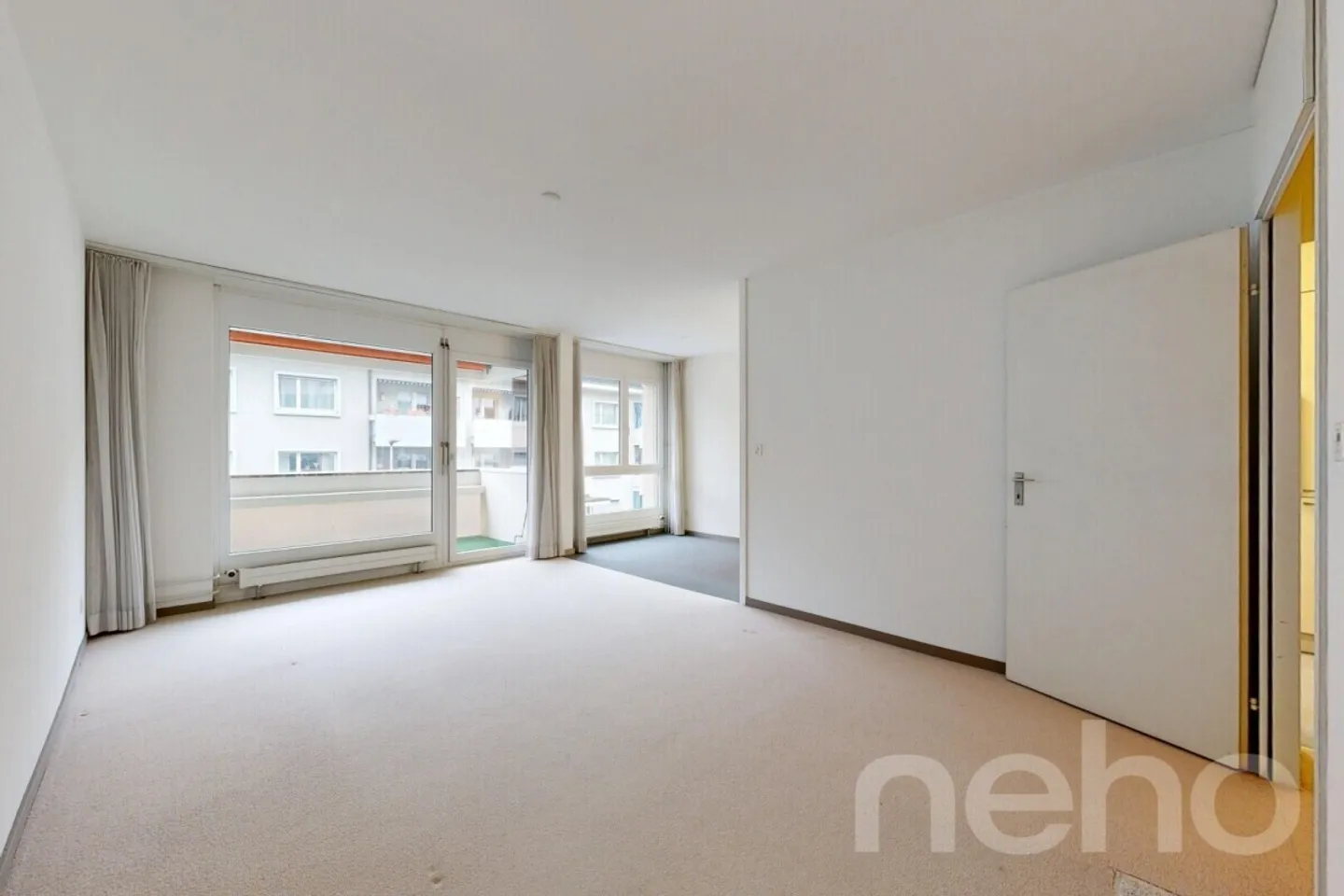 Appartement attrayant de 2,5 pièces dans un emplacement central mais calme - Photo 2 sur 11