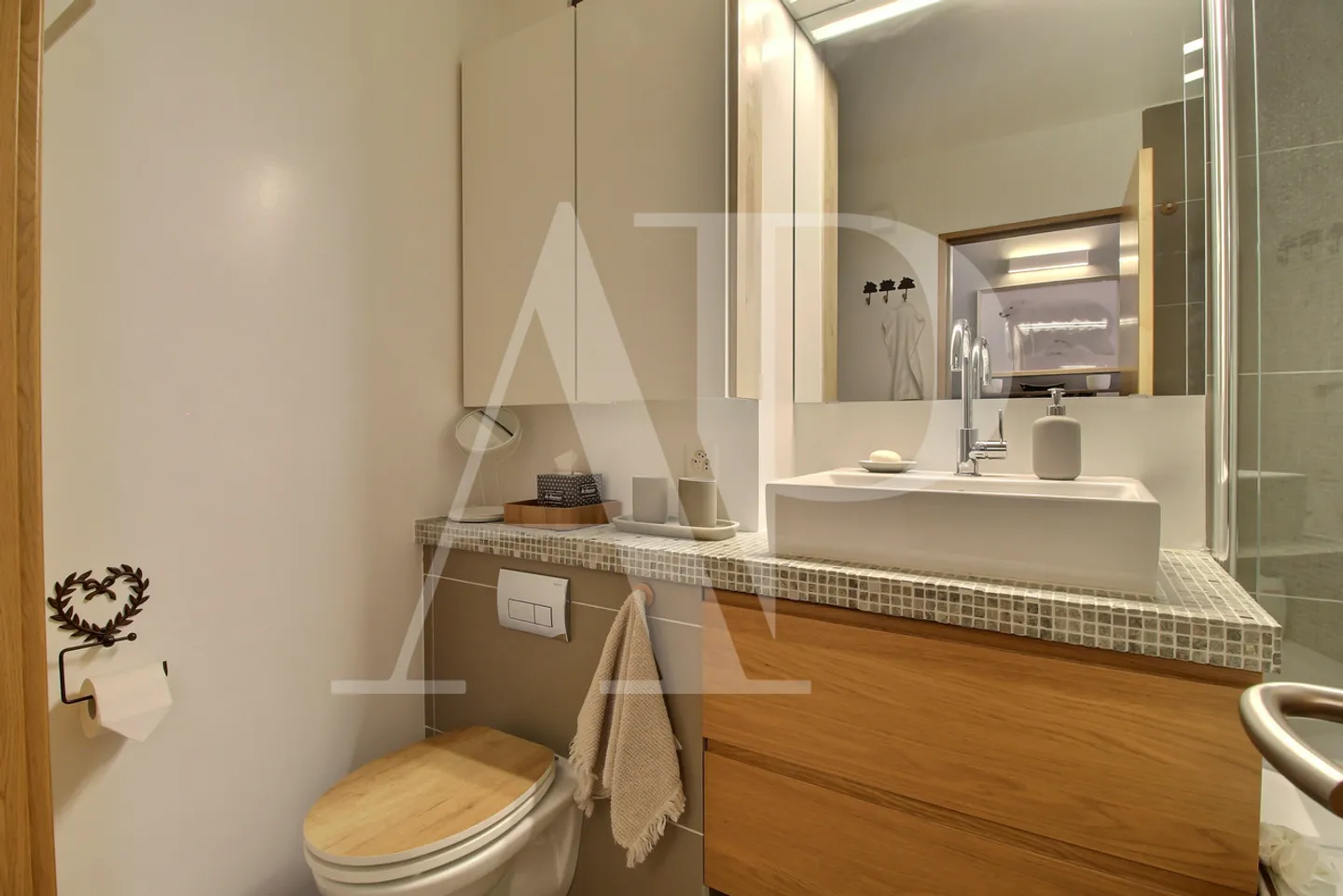 Charming Apartment with Alpine Views - Photo 33 of 34