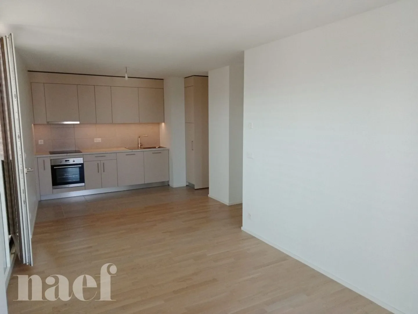Charmant appartement 4 pièces - Photo 3 sur 7