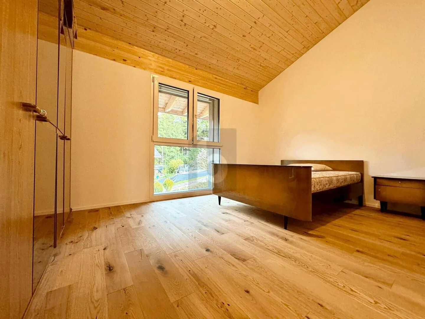 Modernes Apartment mit Balkon - Foto 4 von 6