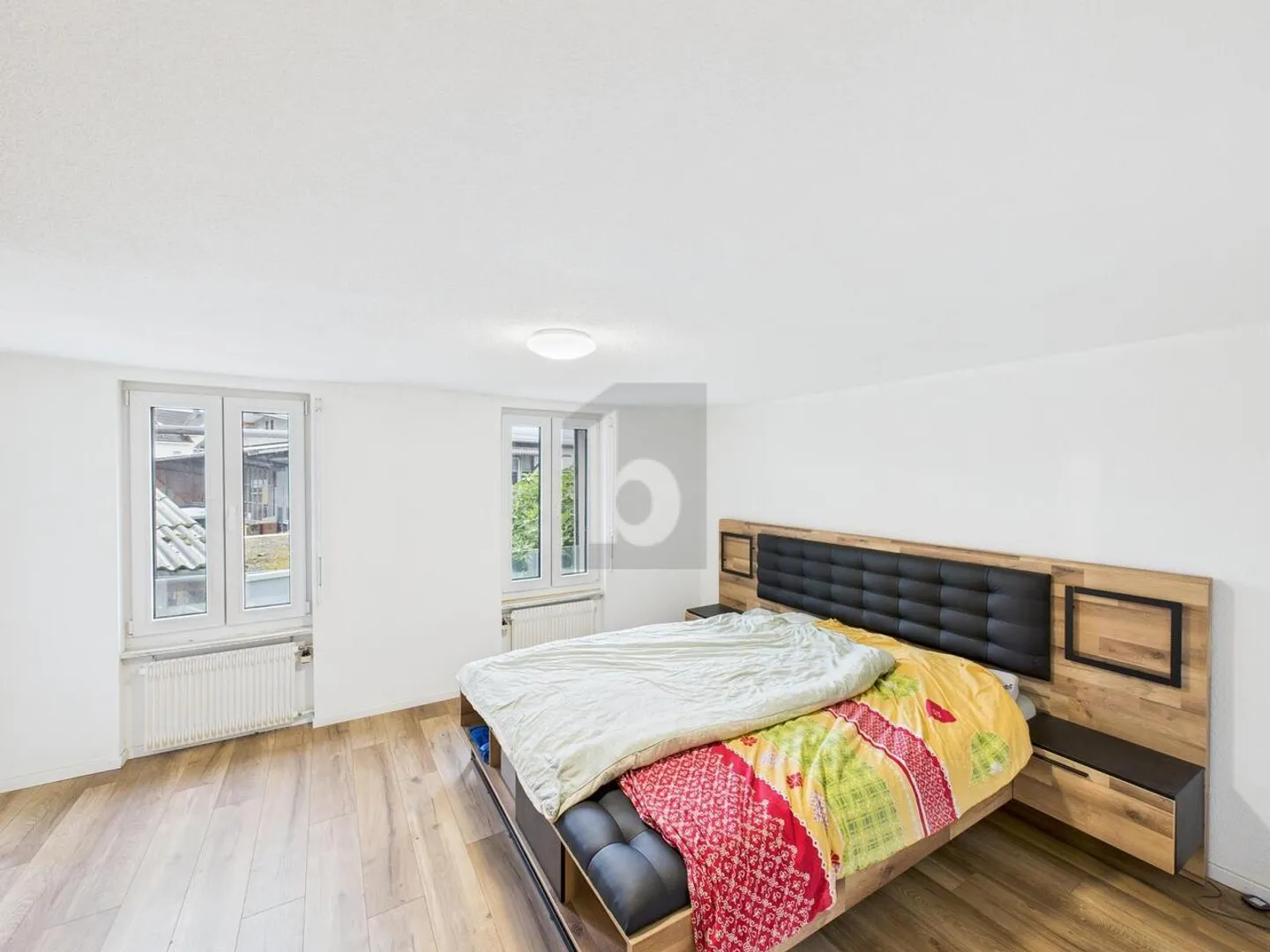 EXCELLENT, FRESHLY RENOVATED INVESTMENT PROPERTY - Photo 5 of 6