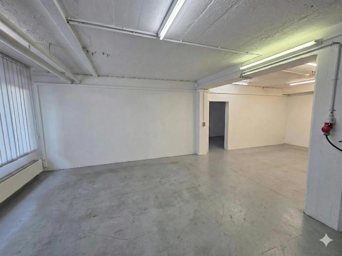 Espace commercial polyvalent Idéal pour bureau, atelier, hobby - Photo 5 sur 5