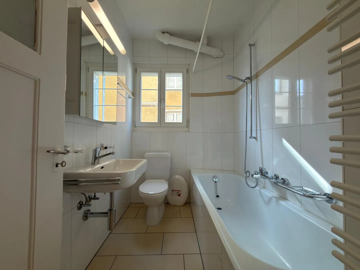 3.5-room apartment in a quiet neighborhood - Photo 8 of 8