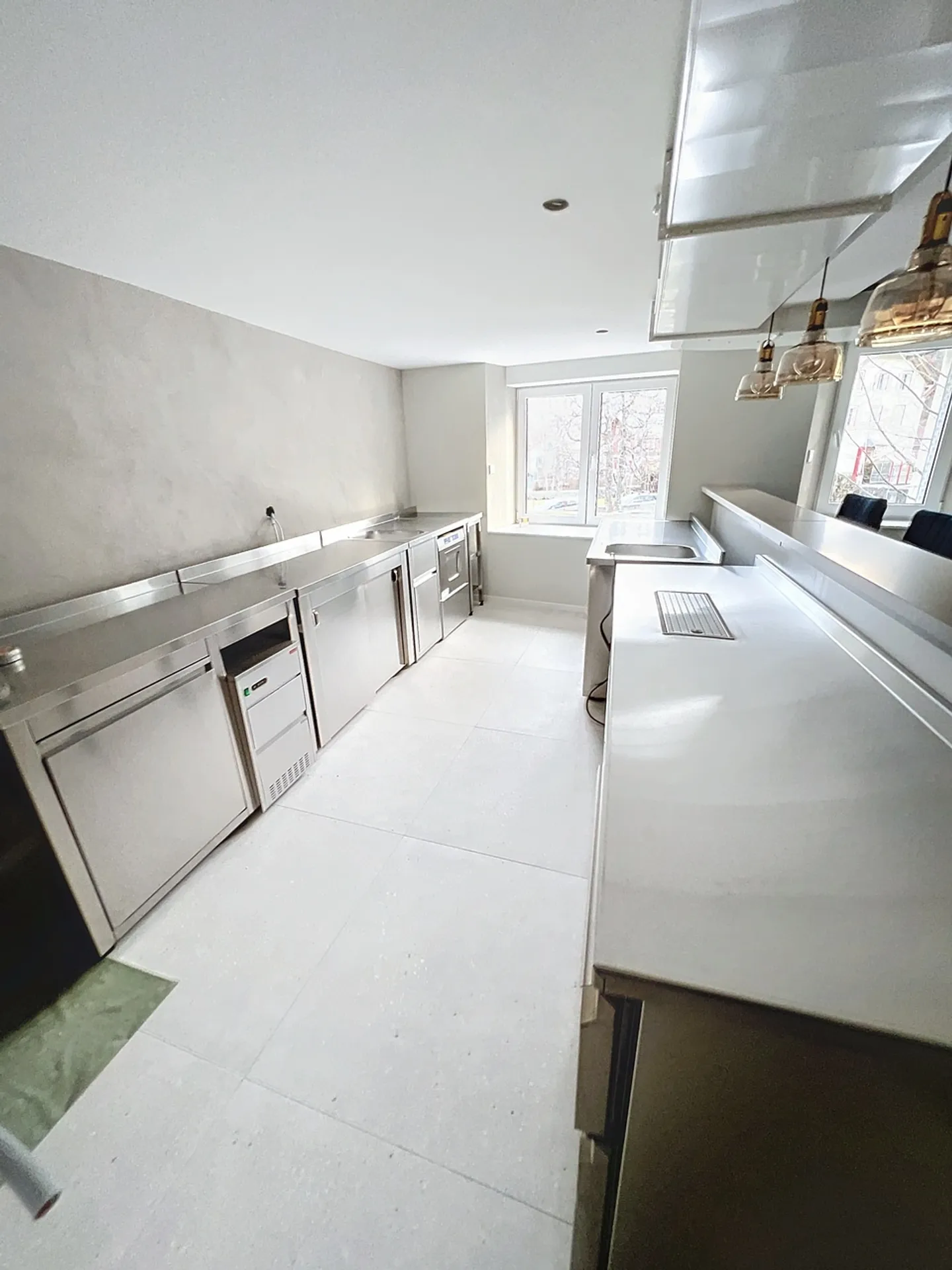 Pizzeria for rent in the center of Brassus - Photo 5 of 12