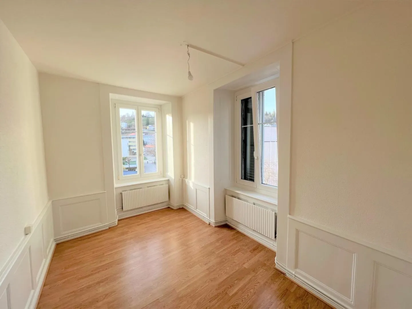 Appartamento 2.5 locali a Locle - Foto 3 di 4