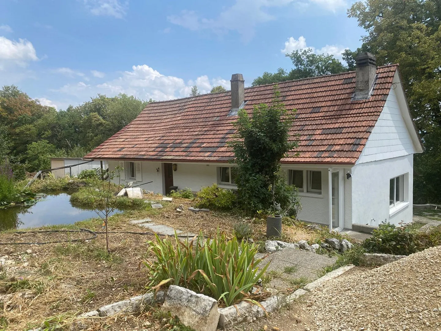 Charming single-family home with large garden in Egerkingen - Photo 2 of 19