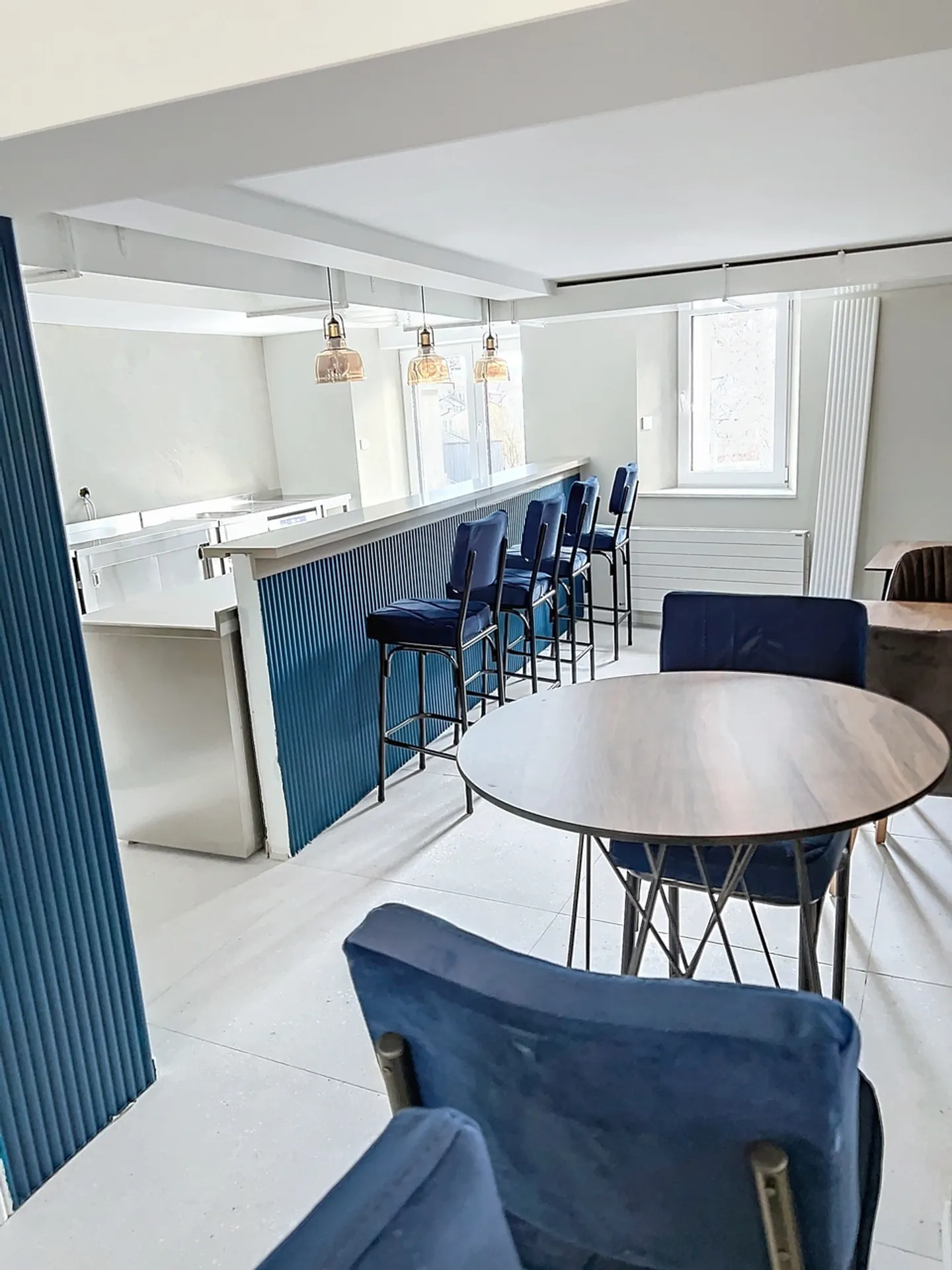 Pizzeria for rent in the center of Brassus - Photo 3 of 12