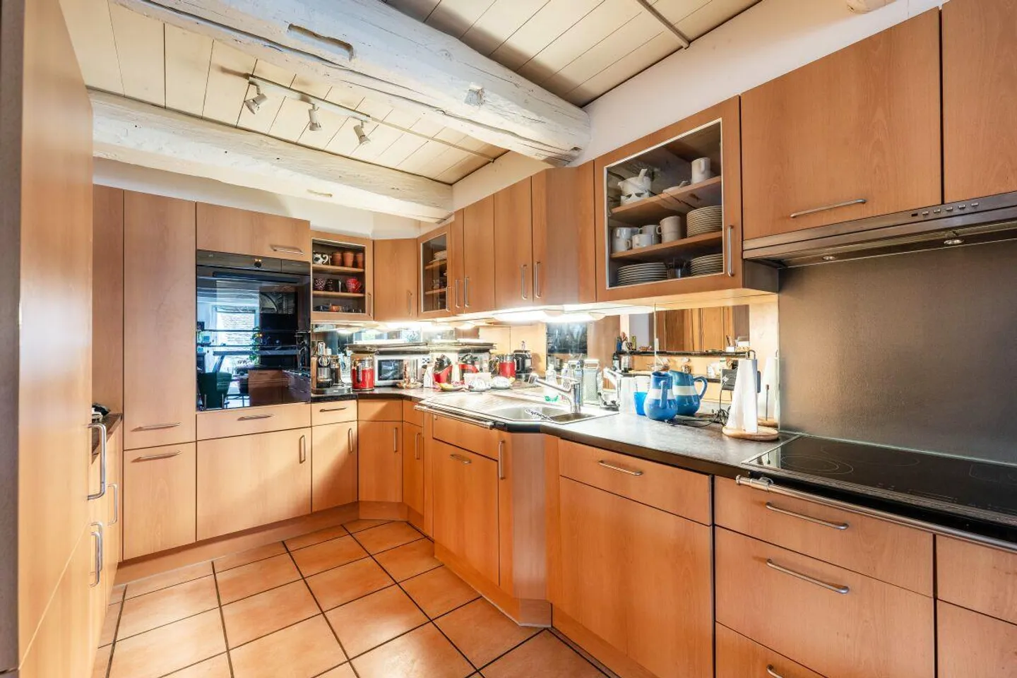 Appartement spacieux de 6 pièces dans la vieille ville de Schaffhouse, 217m2 - Photo 4 sur 11