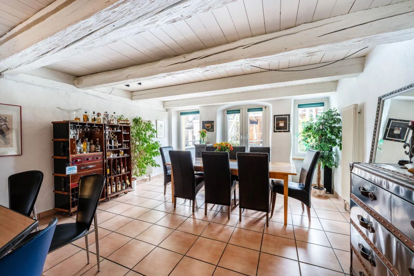 Appartement spacieux de 6 pièces dans la vieille ville de Schaffhouse, 217m2 - Photo 5 sur 11