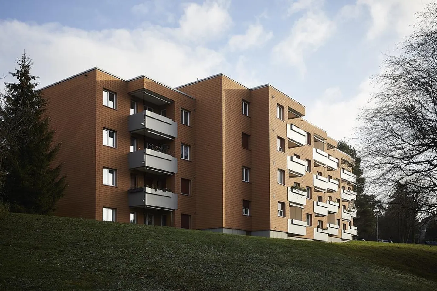 Avez-vous besoin d'un emplacement de stationnement protégé pour votre véhicule ? - Photo 1 sur 1