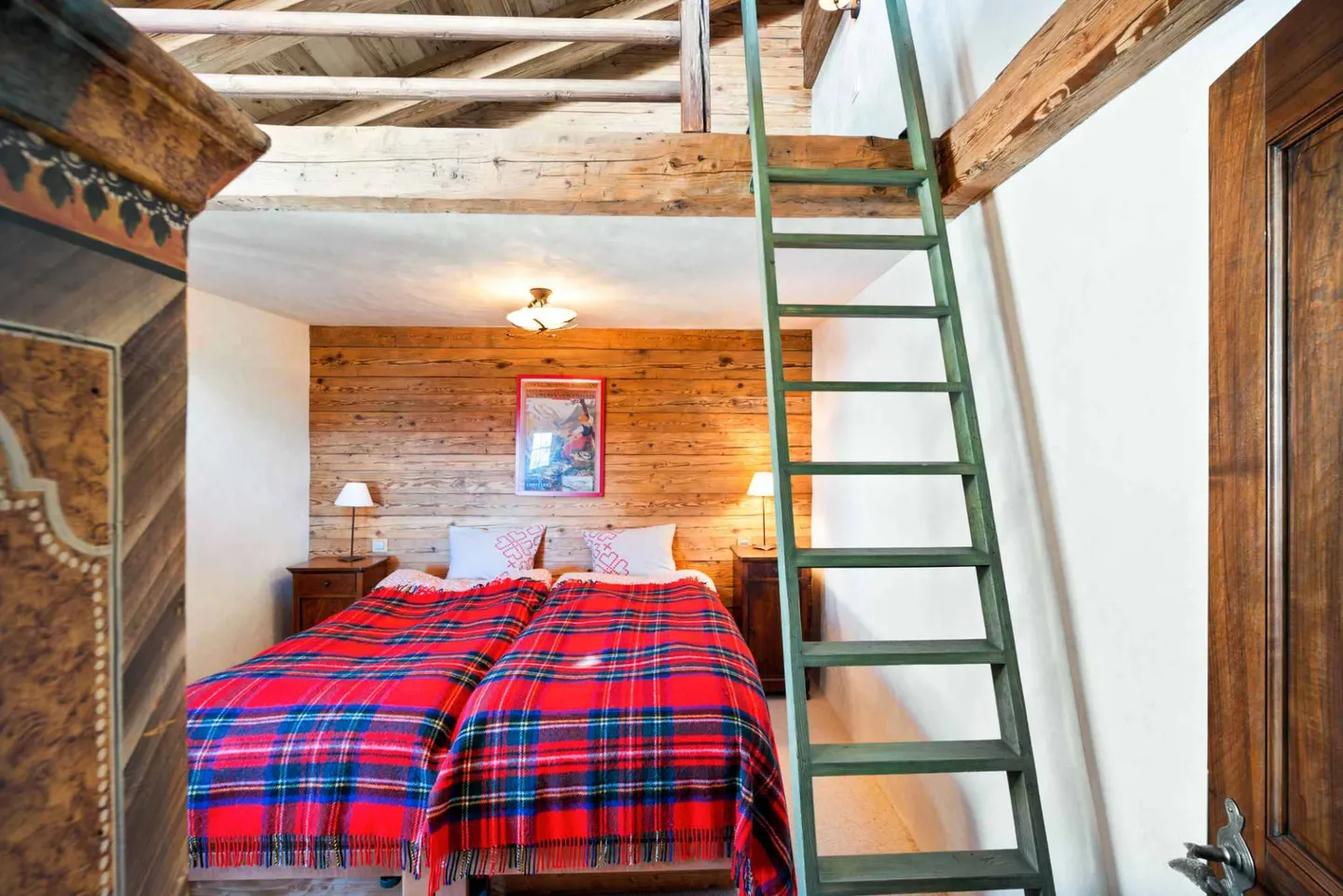 Charming Ski-in/Ski-out Chalet - Photo 8 of 13