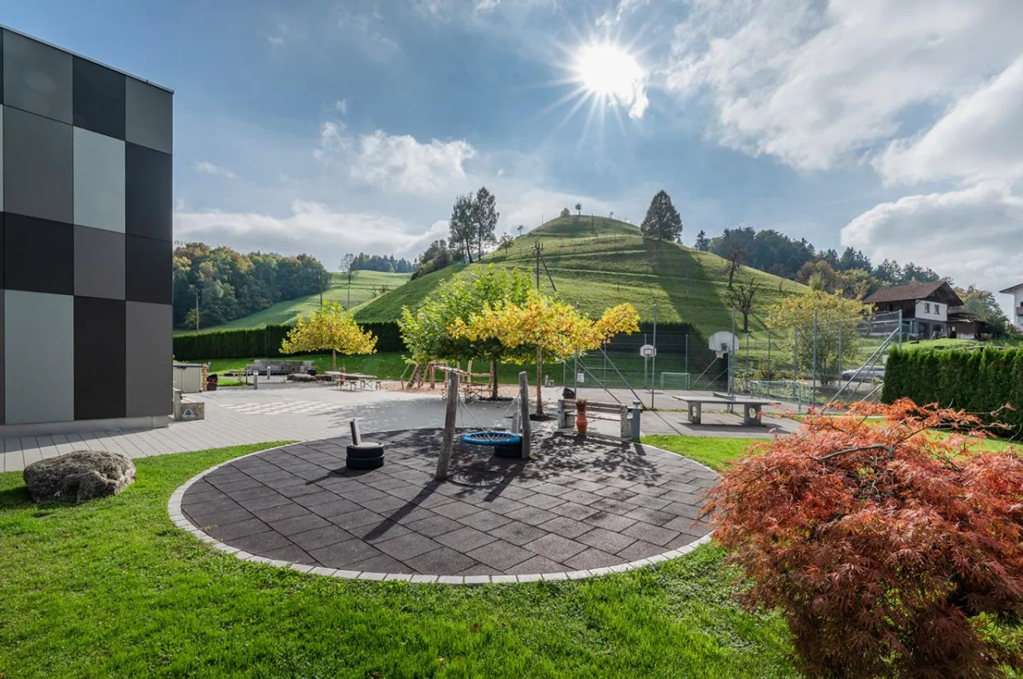 Moderne Anlageimmobilie in Zug - Foto 2 von 5