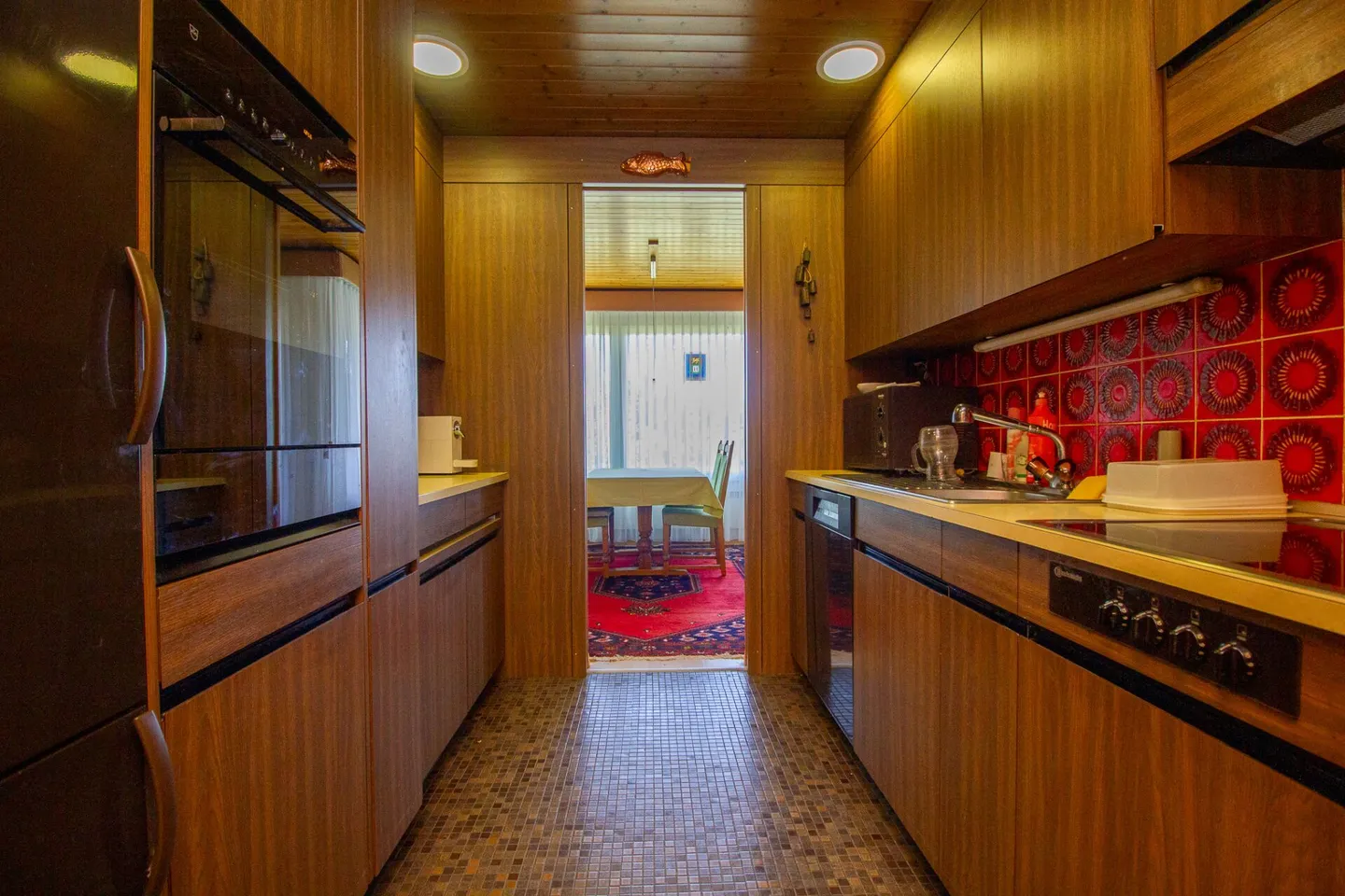 Appartement confortable de 4,5 pièces dans un emplacement calme avec salle de loisirs, garage et beaucoup de potentiel d'aménagement - Photo 6 sur 25